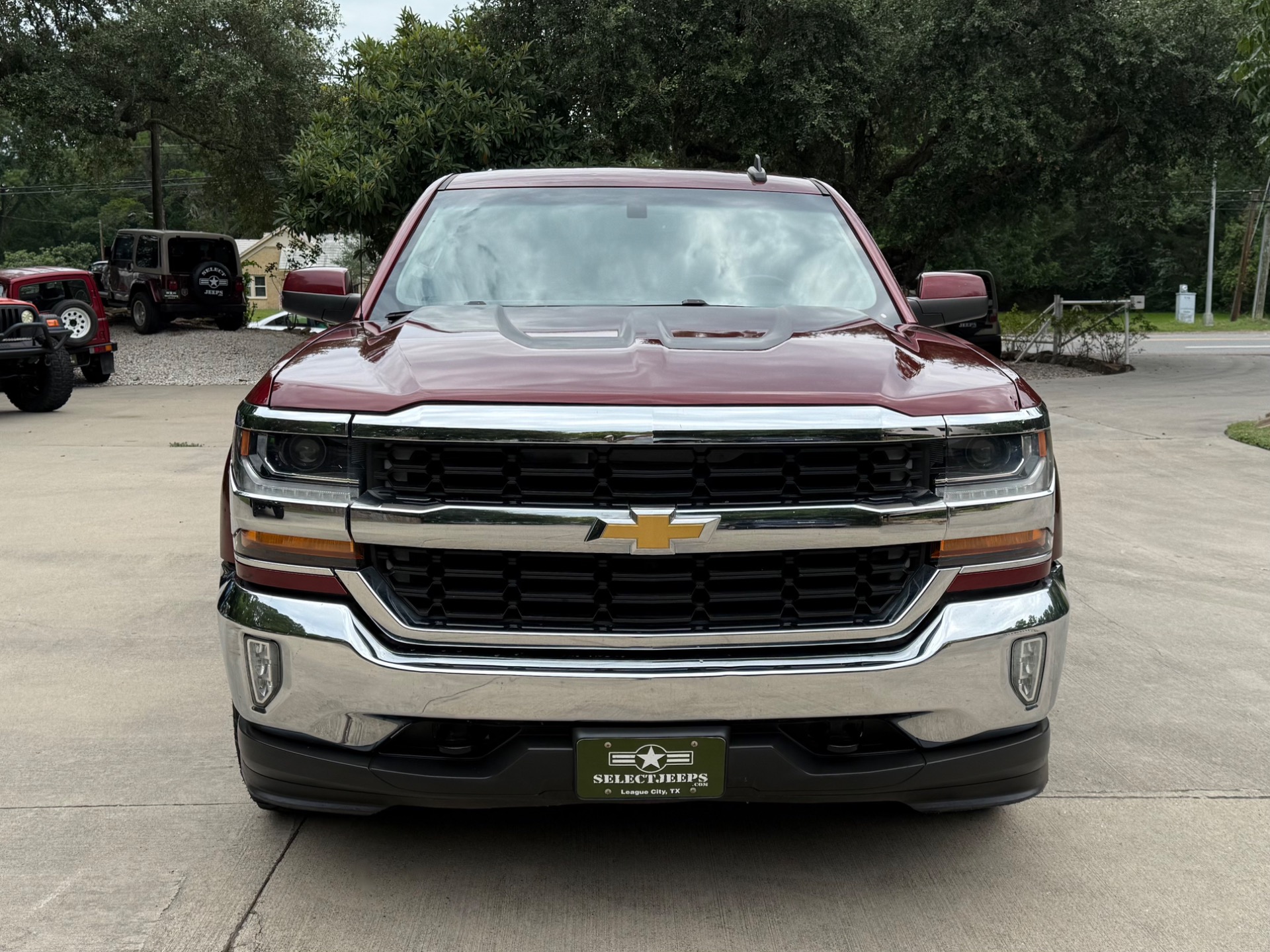 Used-2017-Chevrolet-Silverado-1500-LT