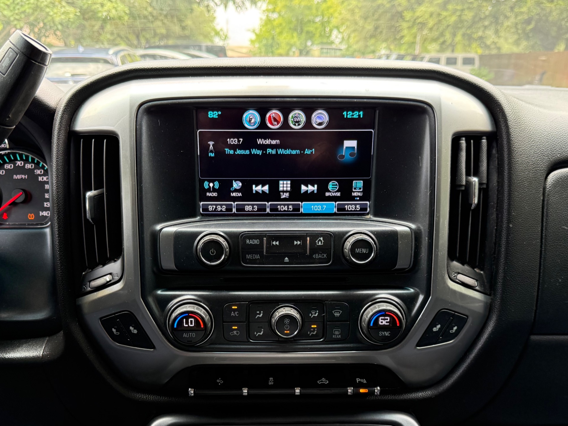 Used-2017-Chevrolet-Silverado-1500-LT