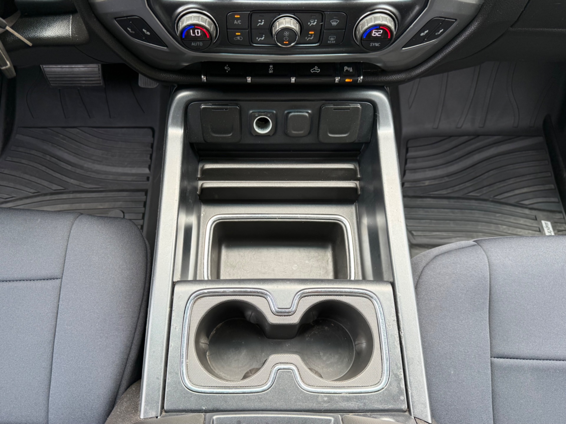 Used-2017-Chevrolet-Silverado-1500-LT