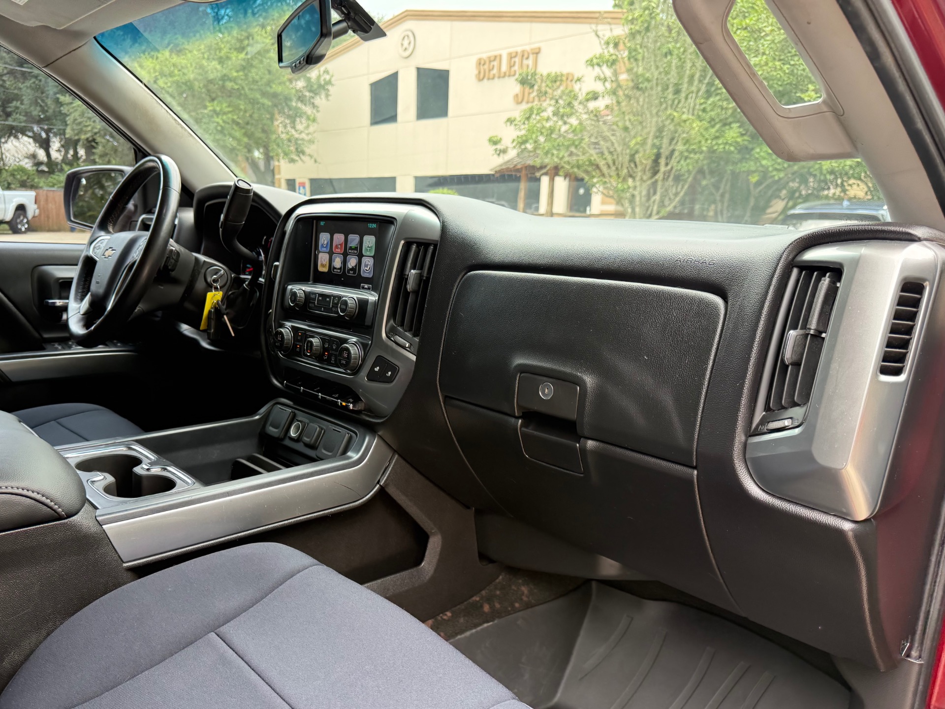 Used-2017-Chevrolet-Silverado-1500-LT