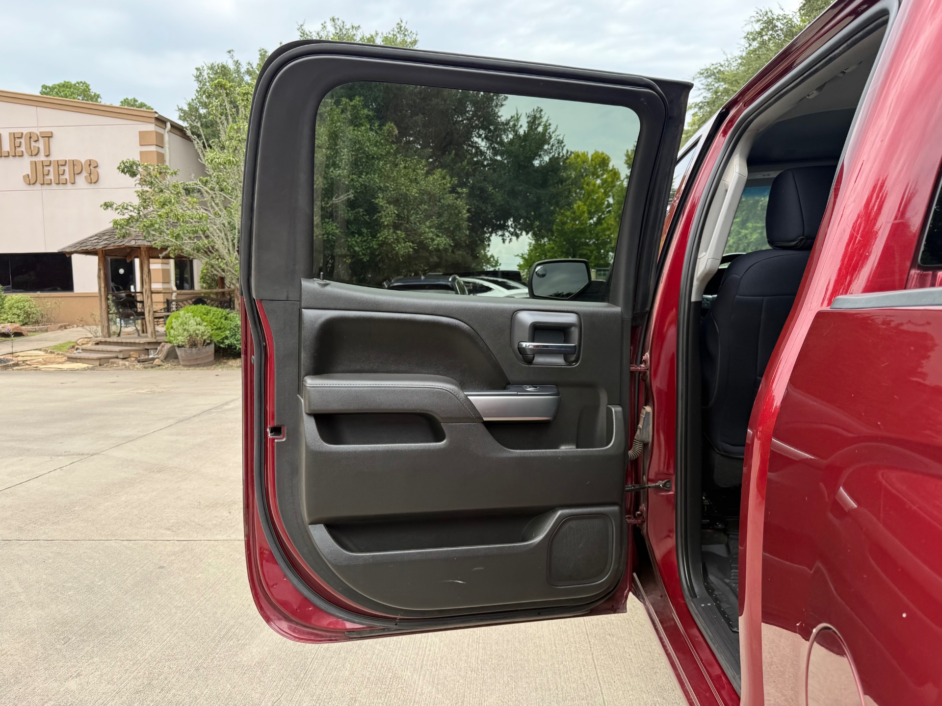 Used-2017-Chevrolet-Silverado-1500-LT