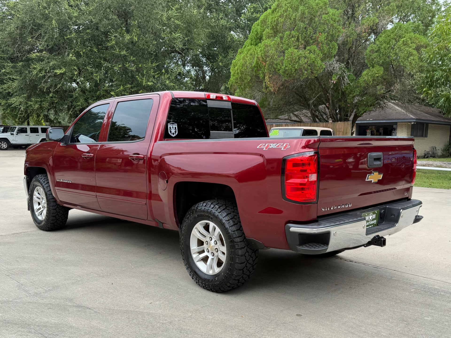 Used-2017-Chevrolet-Silverado-1500-LT