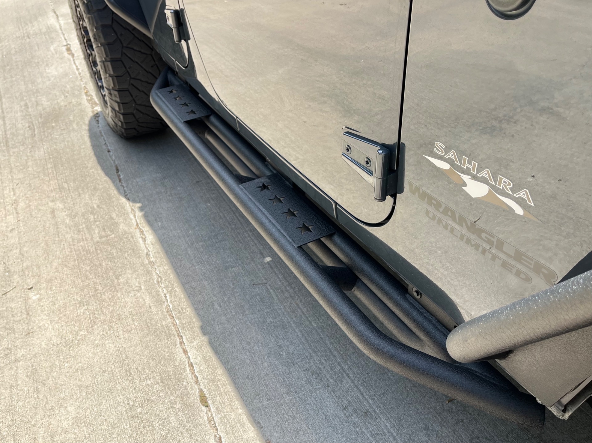 Used-2016-Jeep-Wrangler-Unlimited-Sahara