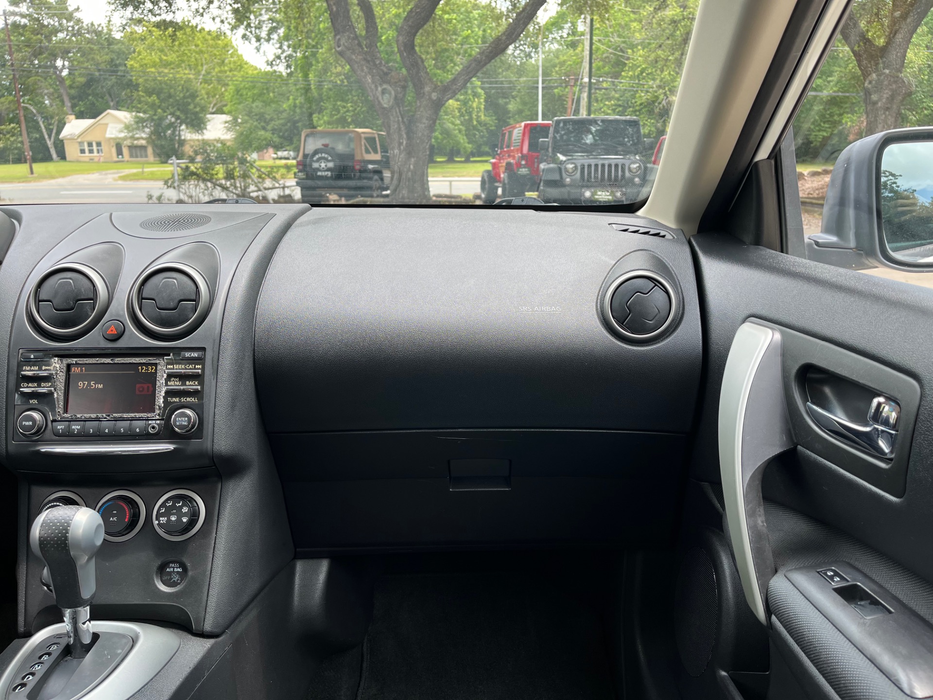 Used-2015-Nissan-Rogue-Select-S