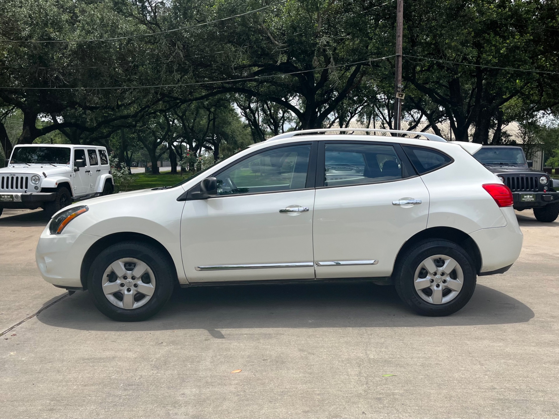 Used-2015-Nissan-Rogue-Select-S