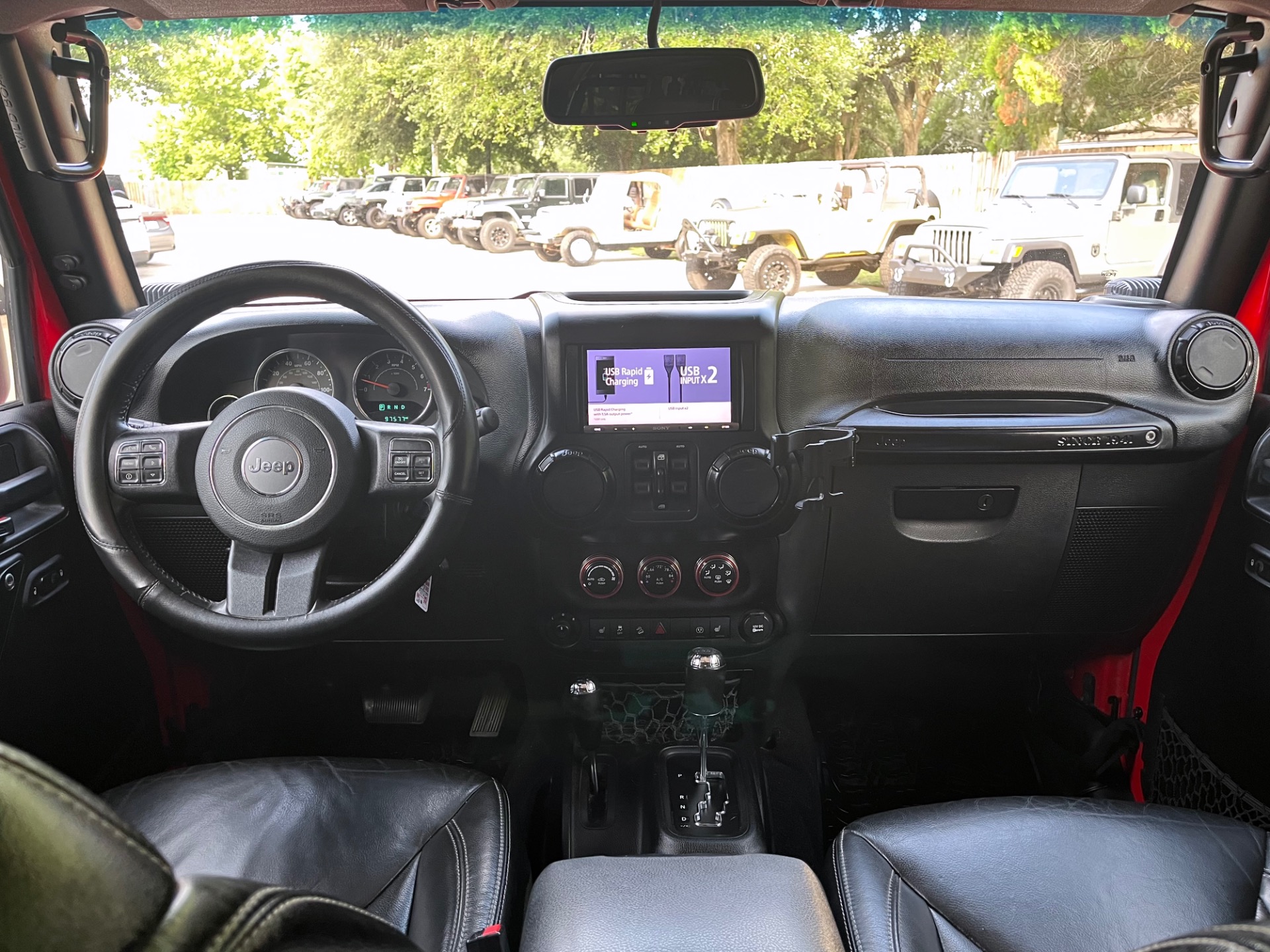 Used-2016-Jeep-Wrangler-Unlimited-Sahara