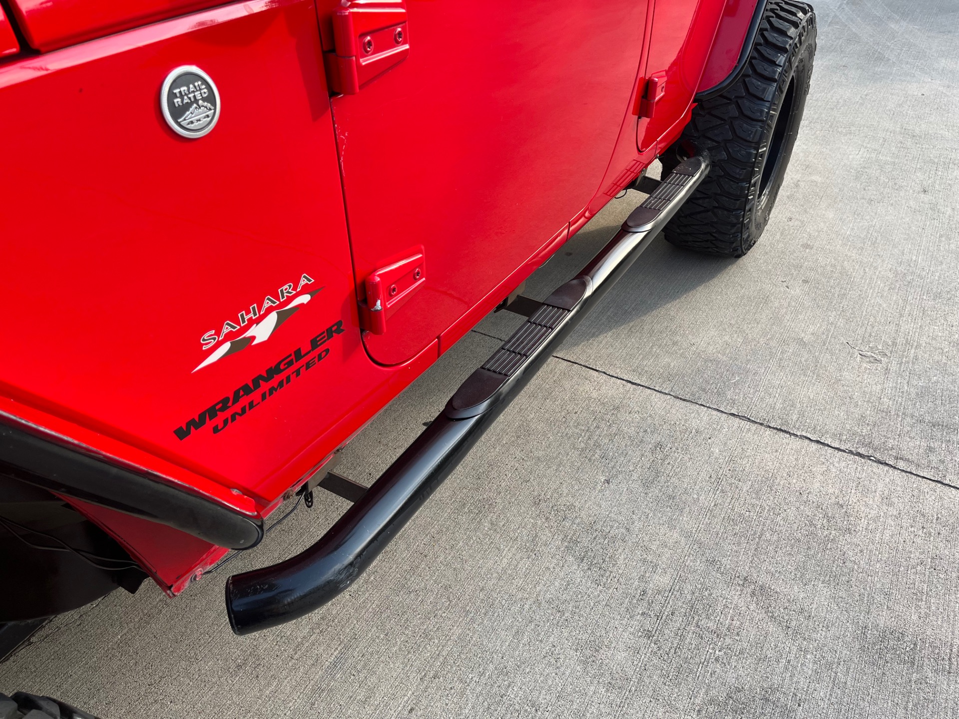 Used-2016-Jeep-Wrangler-Unlimited-Sahara