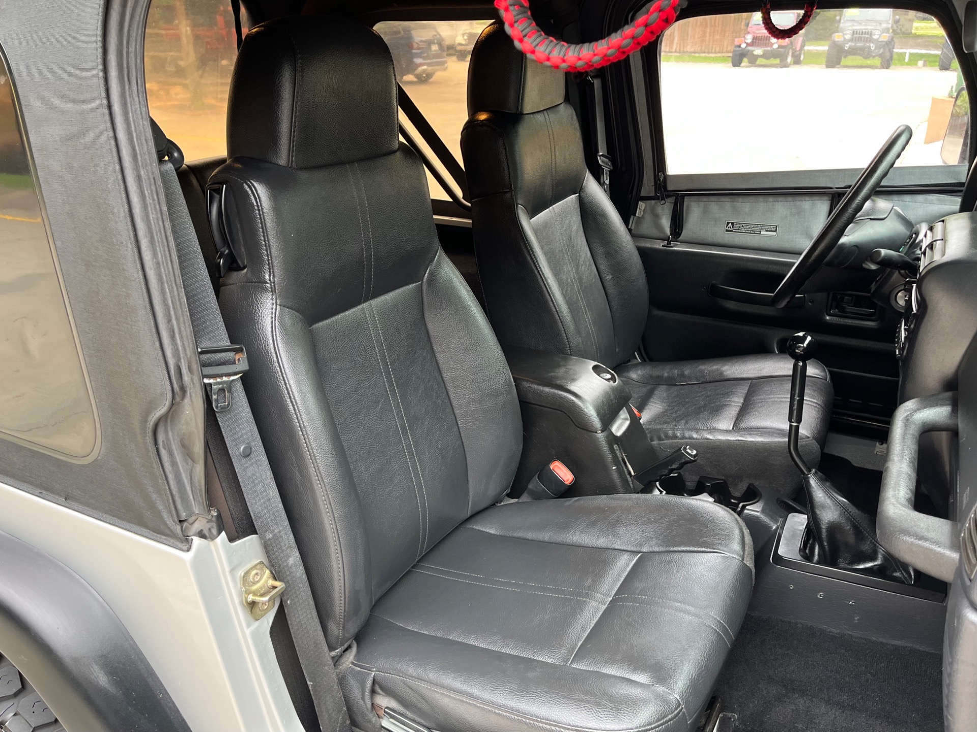 Used-2005-Jeep-Wrangler-SE