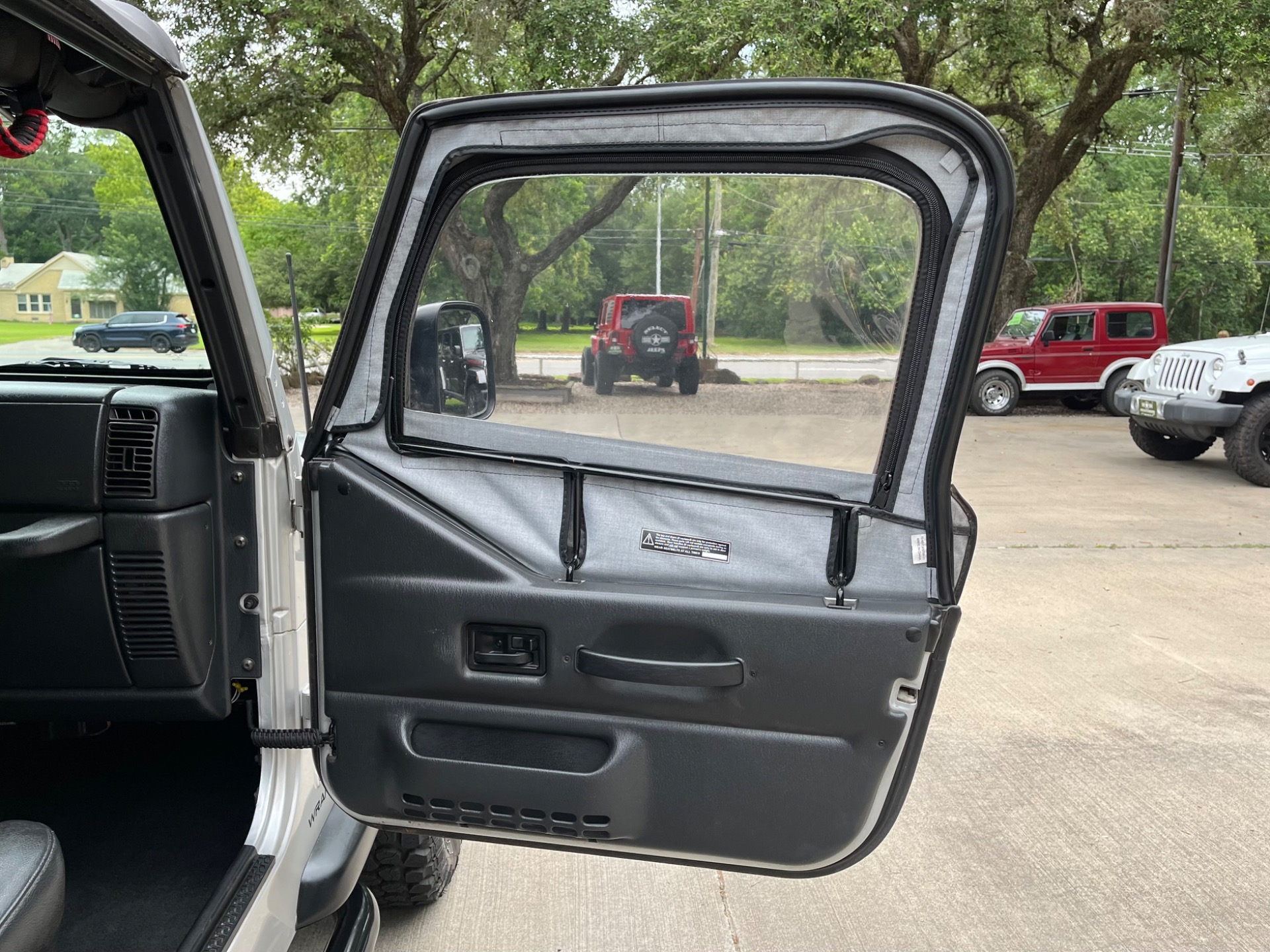 Used-2005-Jeep-Wrangler-SE