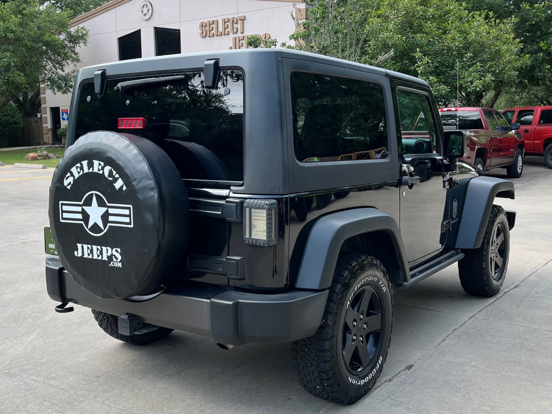 Used-2016-Jeep-Wrangler-Black-Bear