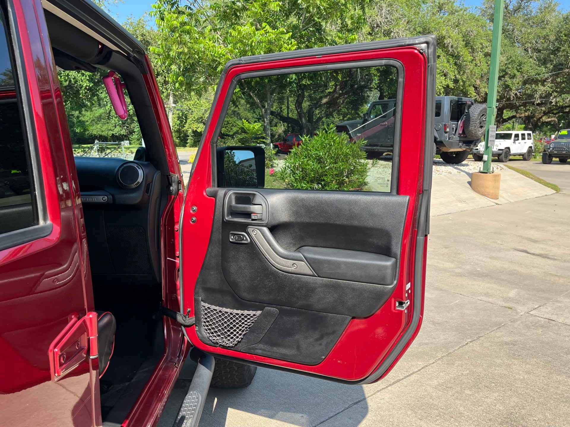 Used-2013-Jeep-Wrangler-Unlimited-Sport