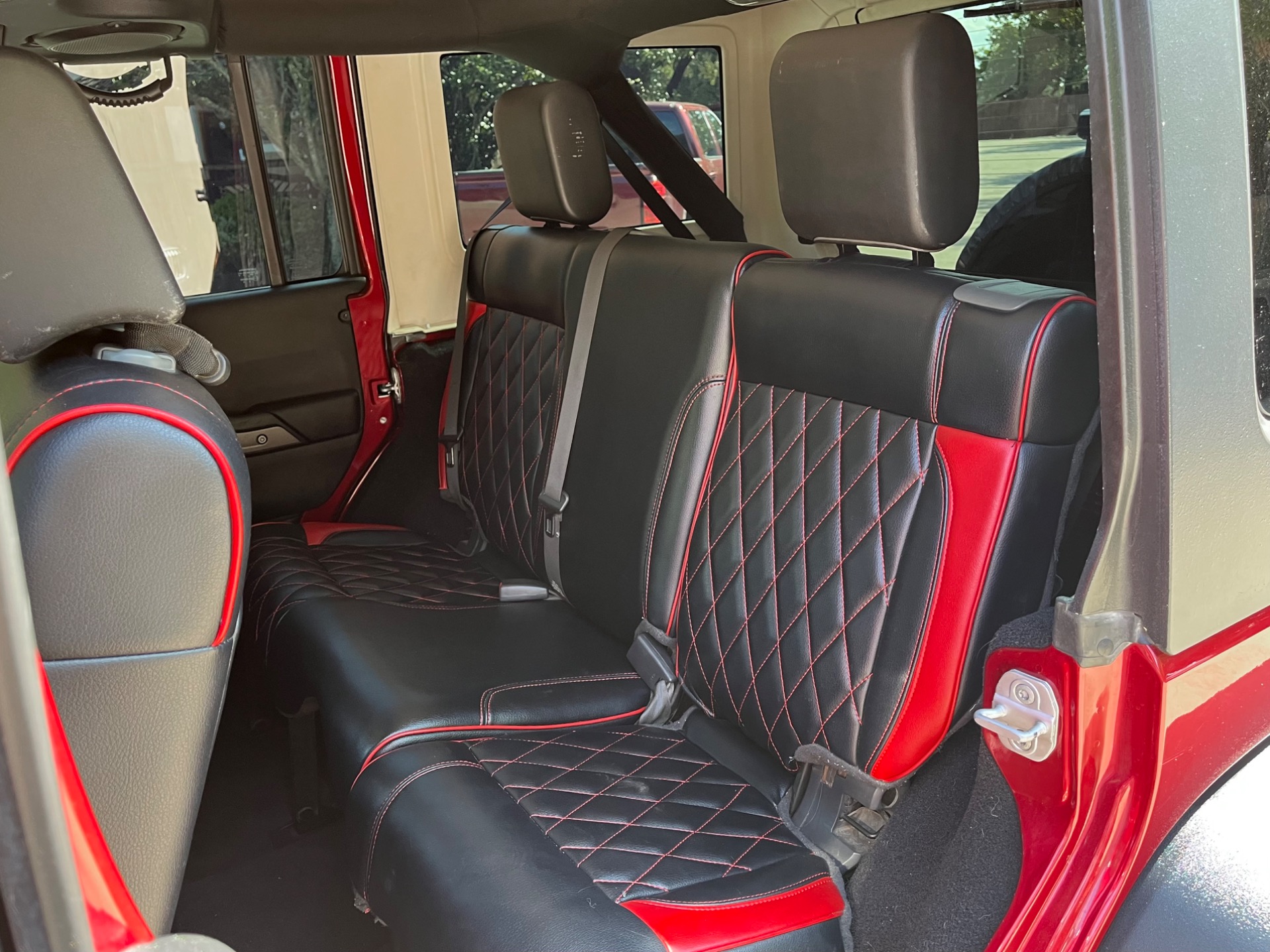 Used-2013-Jeep-Wrangler-Unlimited-Sport