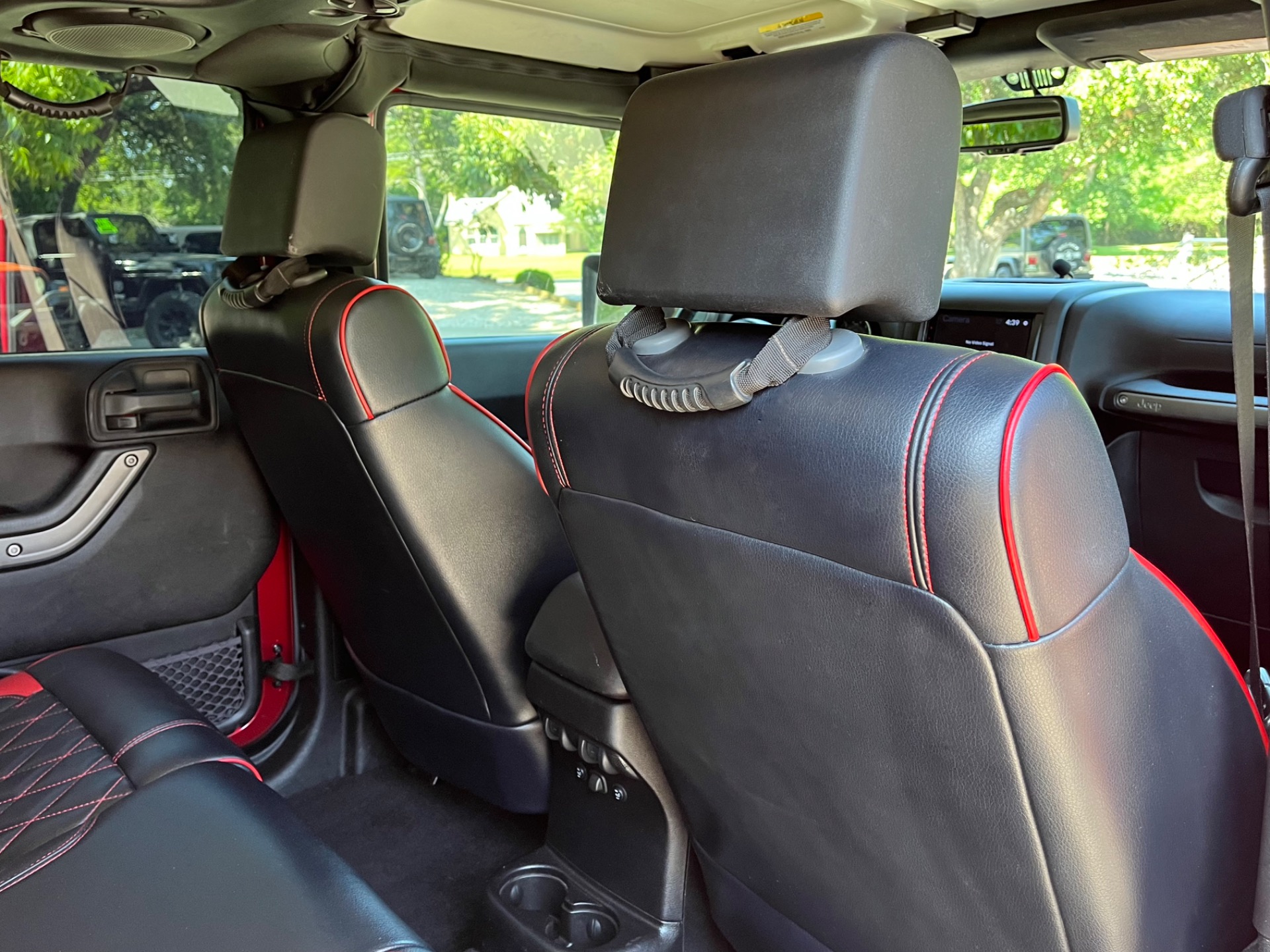 Used-2013-Jeep-Wrangler-Unlimited-Sport