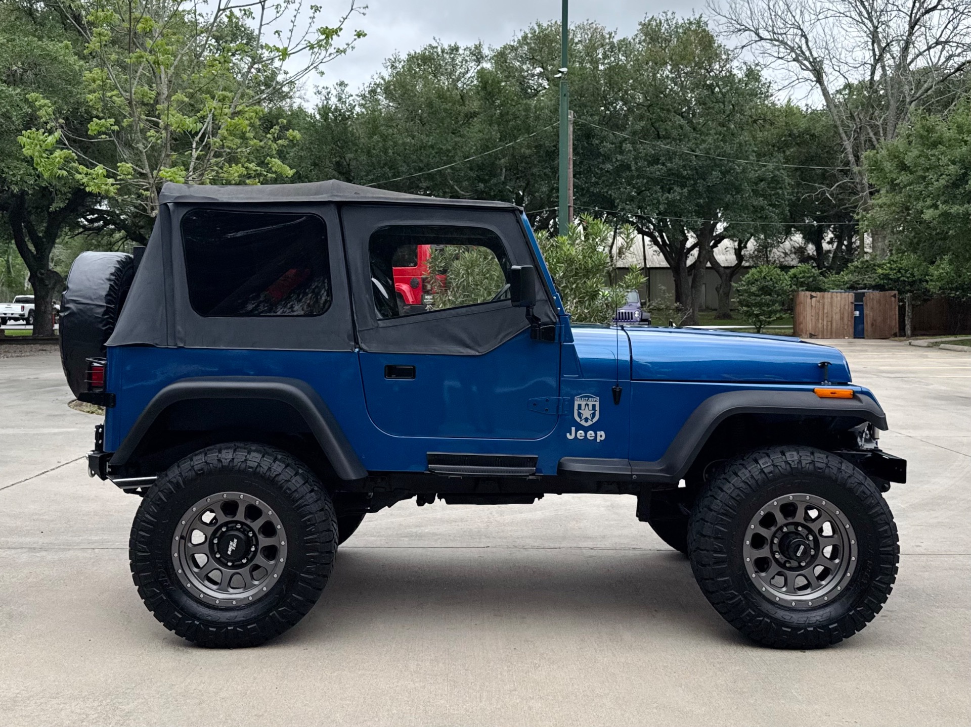 Used-1991-Jeep-Wrangler-V8-Islander