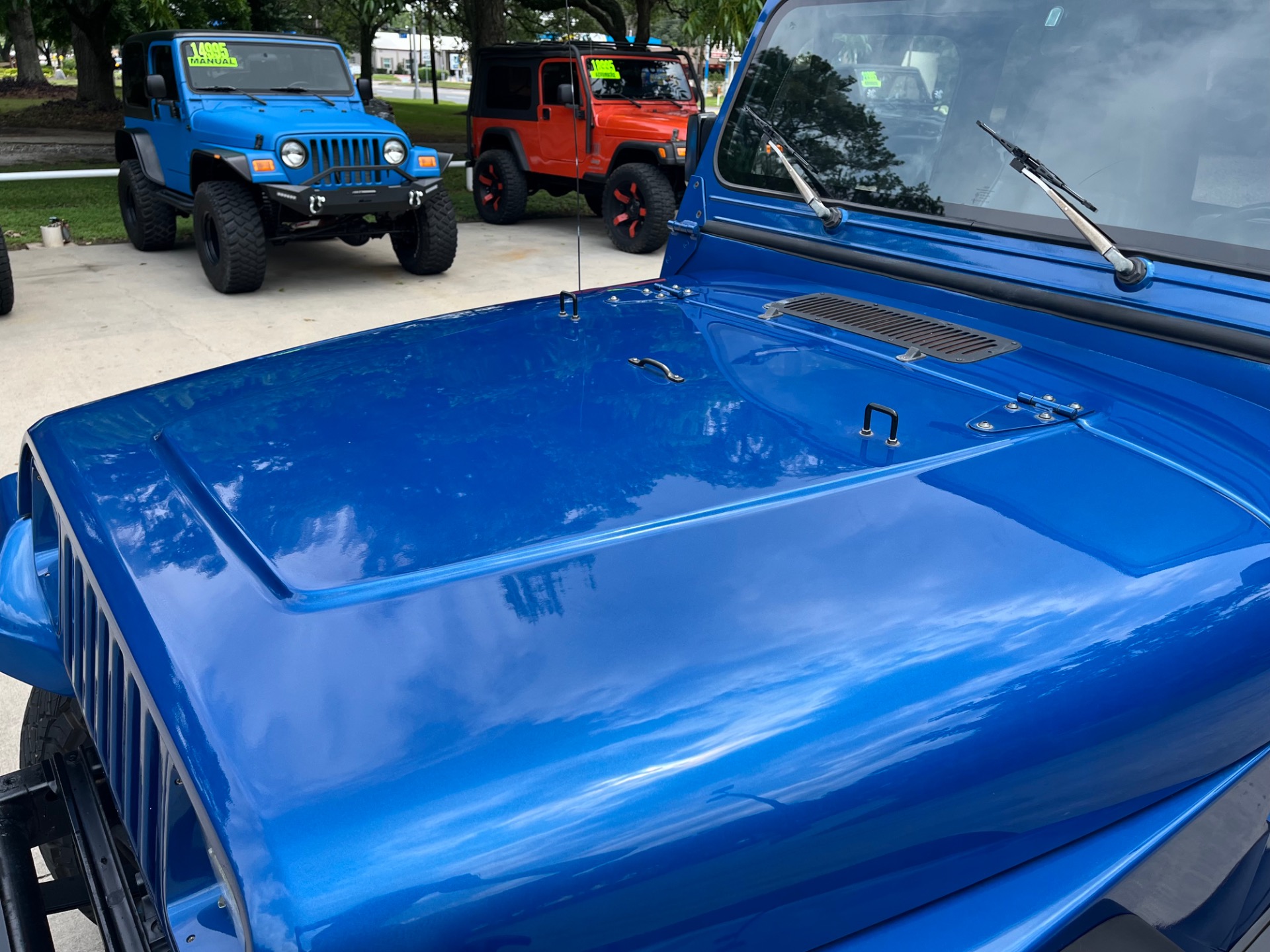 Used-1991-Jeep-Wrangler-V8-Islander