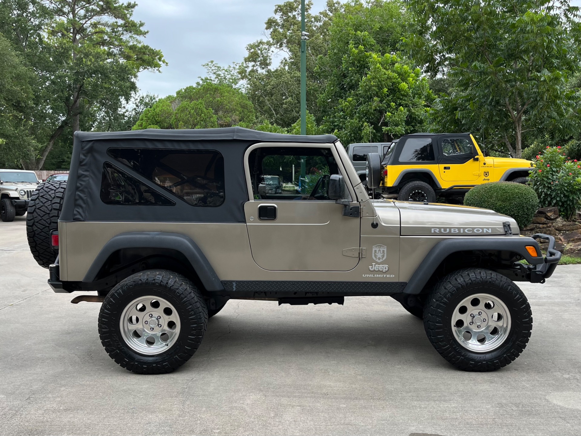 Used-2005-Jeep-Wrangler-Unlimited-Rubicon