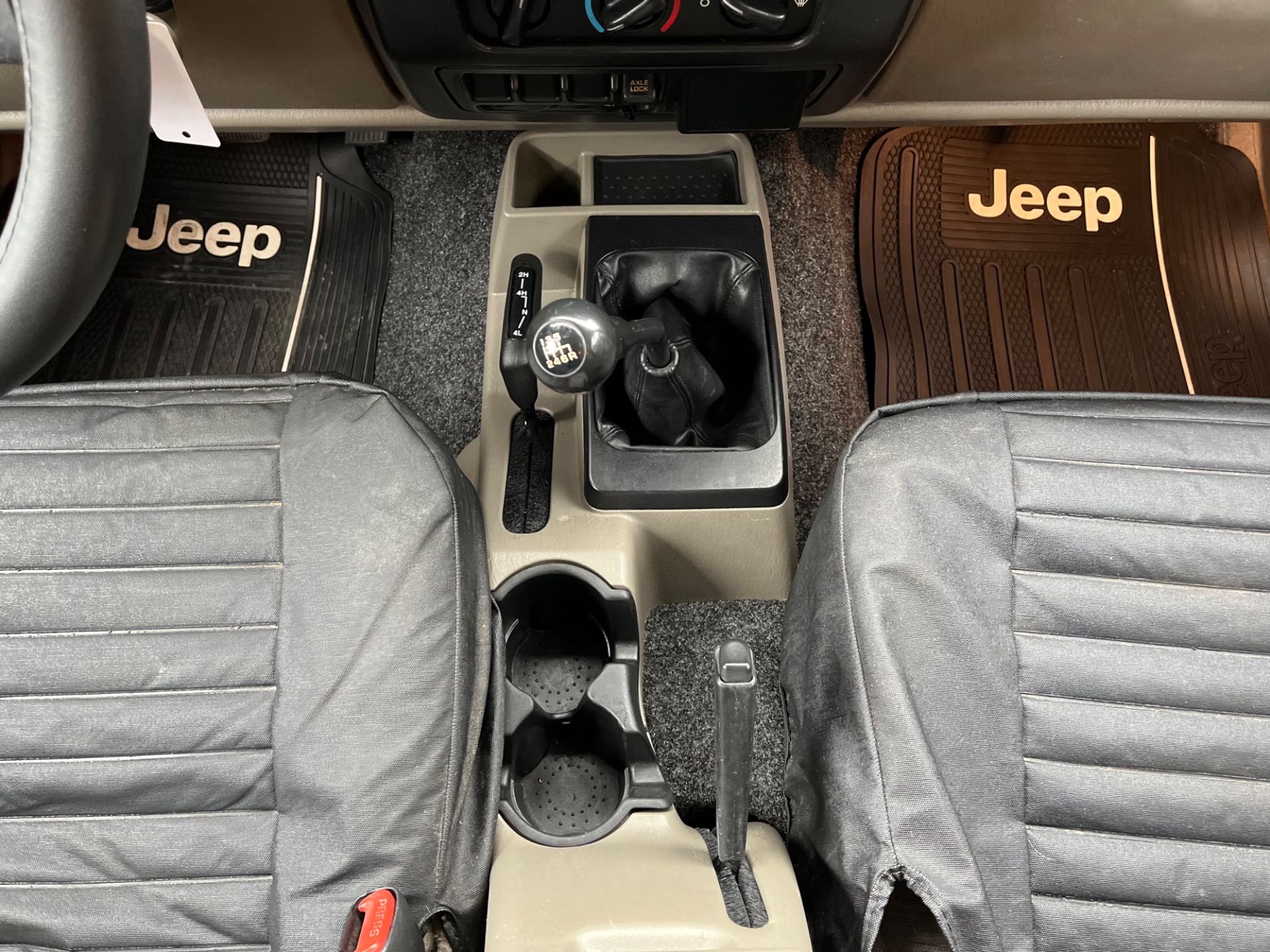 Used-2005-Jeep-Wrangler-Unlimited-Rubicon