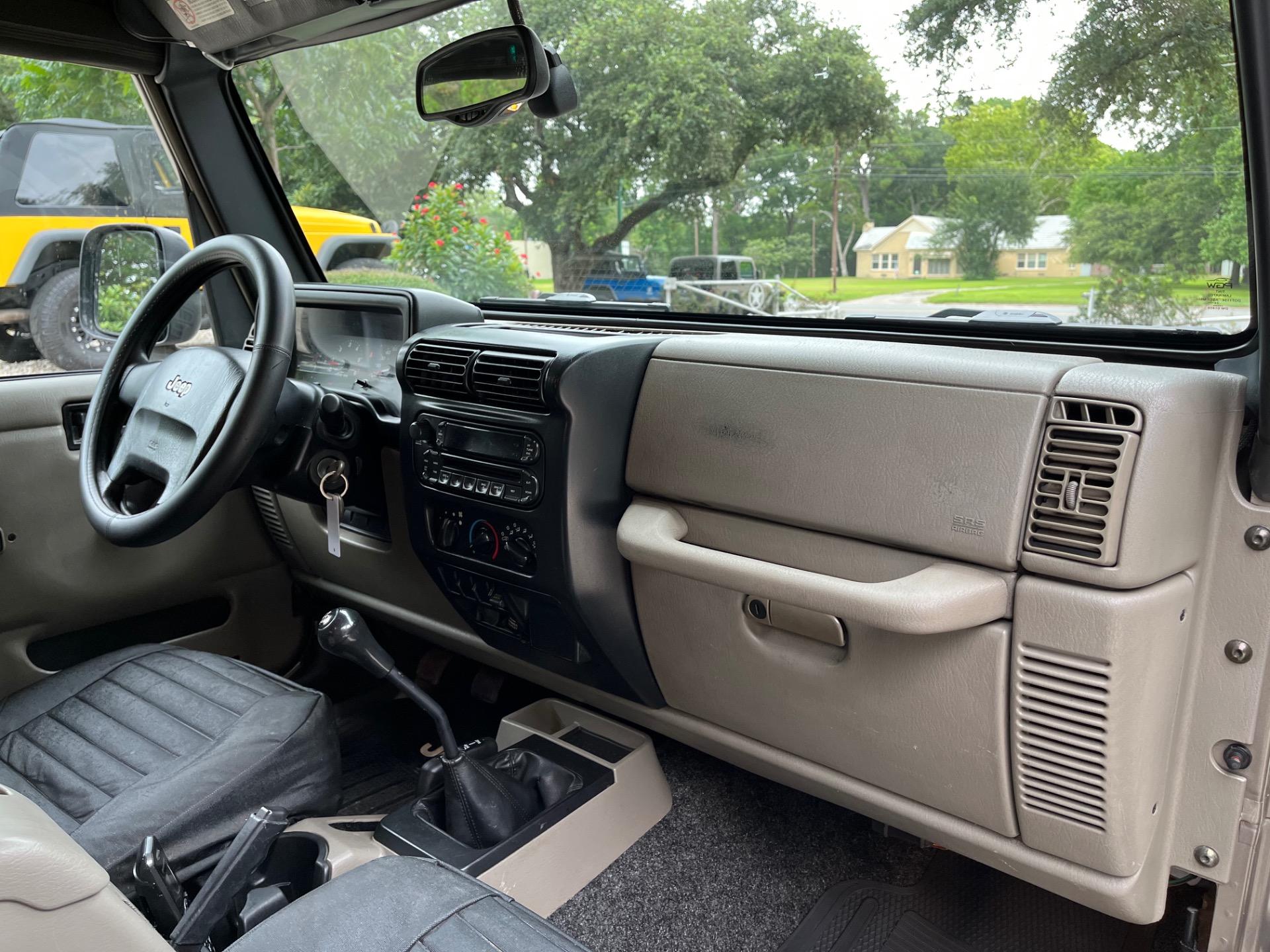 Used-2005-Jeep-Wrangler-Unlimited-Rubicon