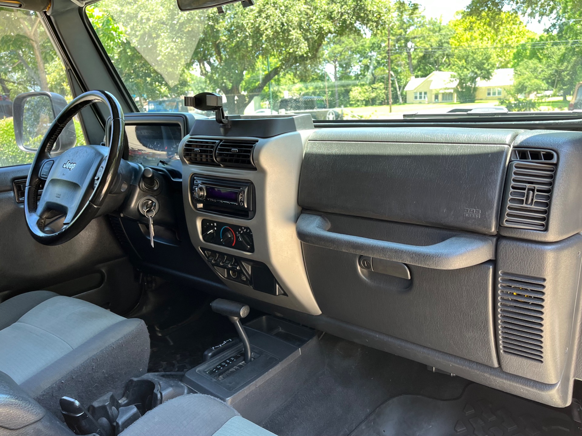 Used-2006-Jeep-Wrangler-65th-Anniversary-Edition
