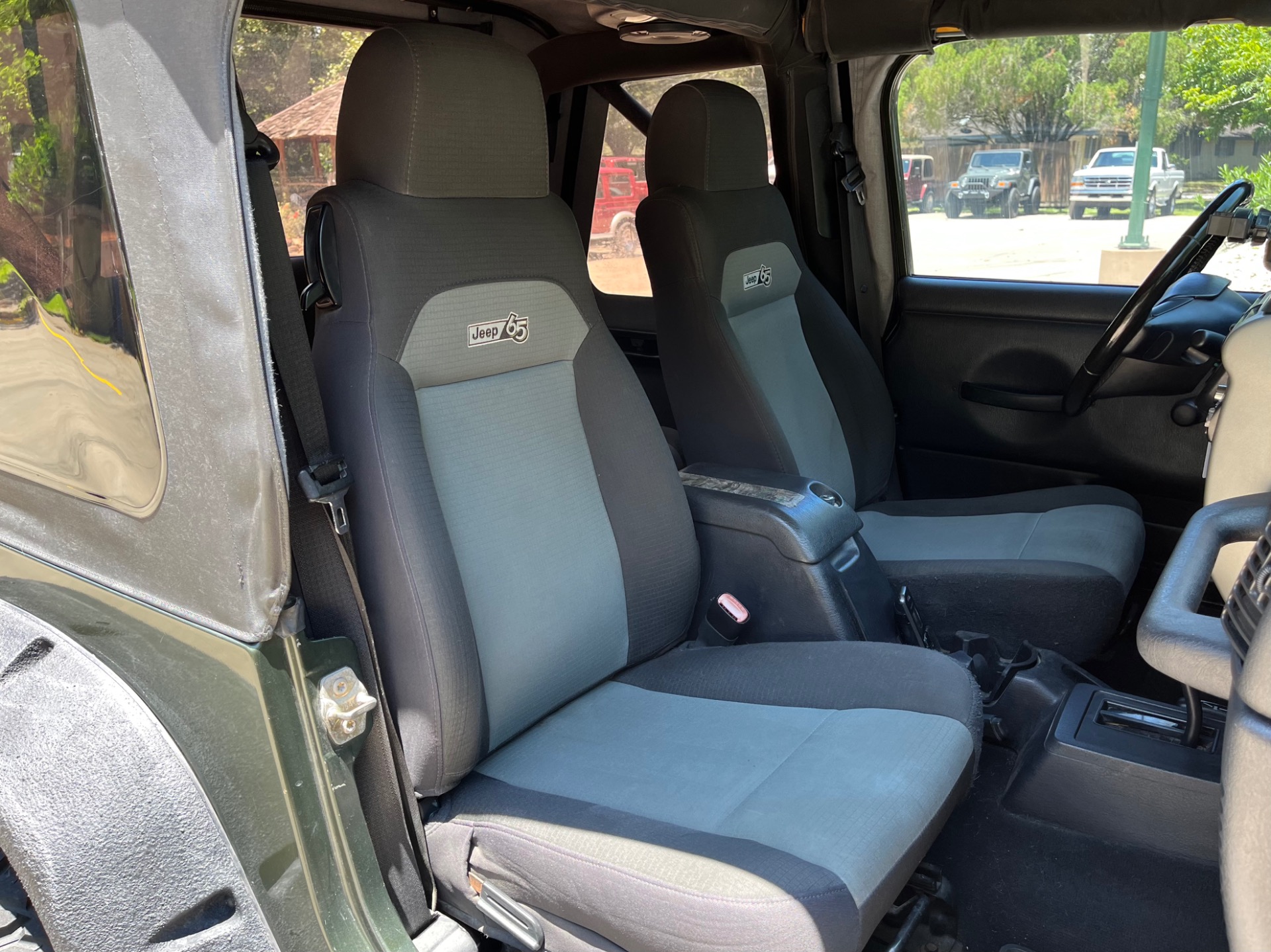 Used-2006-Jeep-Wrangler-65th-Anniversary-Edition