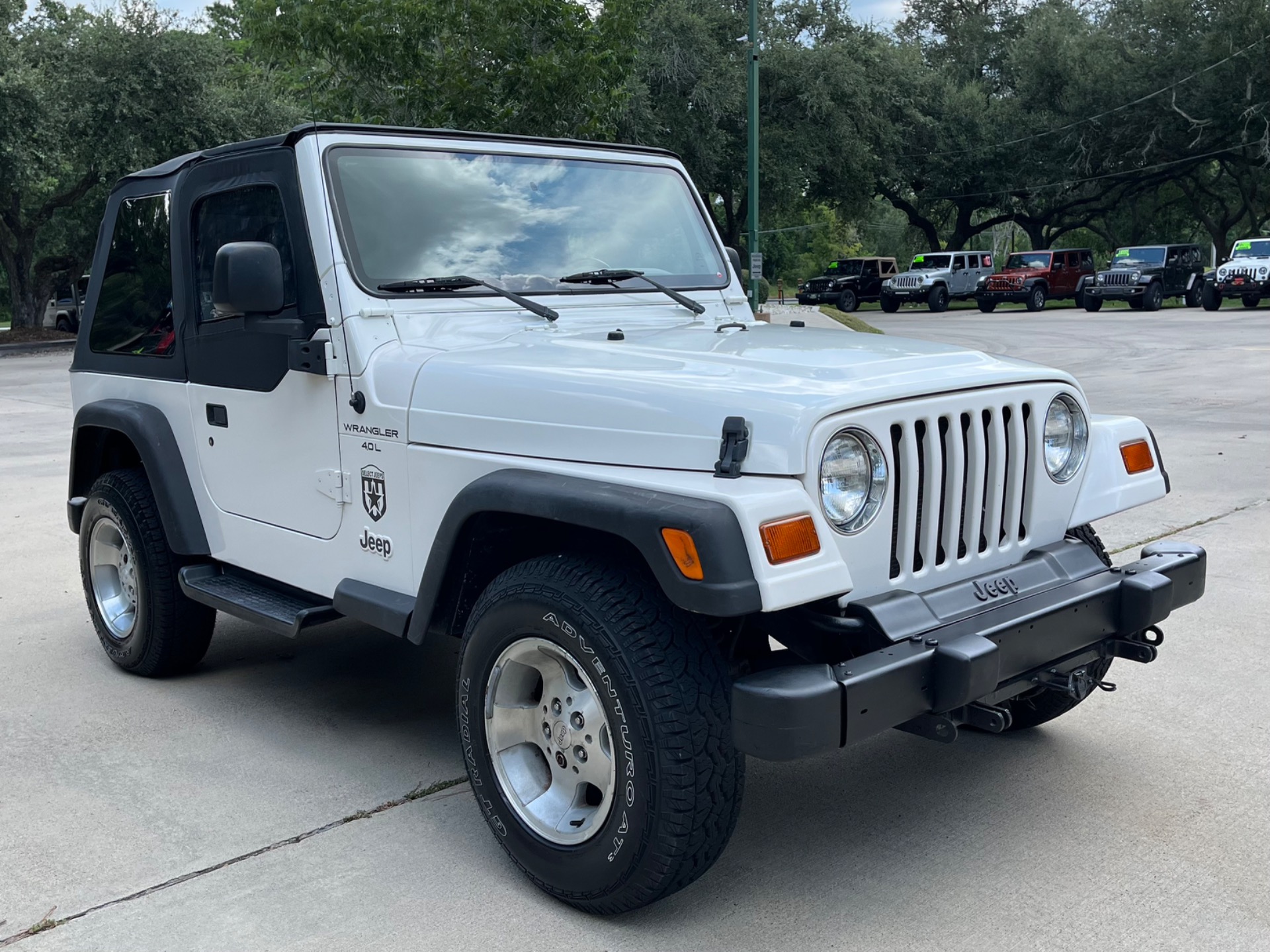 Used-1999-Jeep-Wrangler-Sport