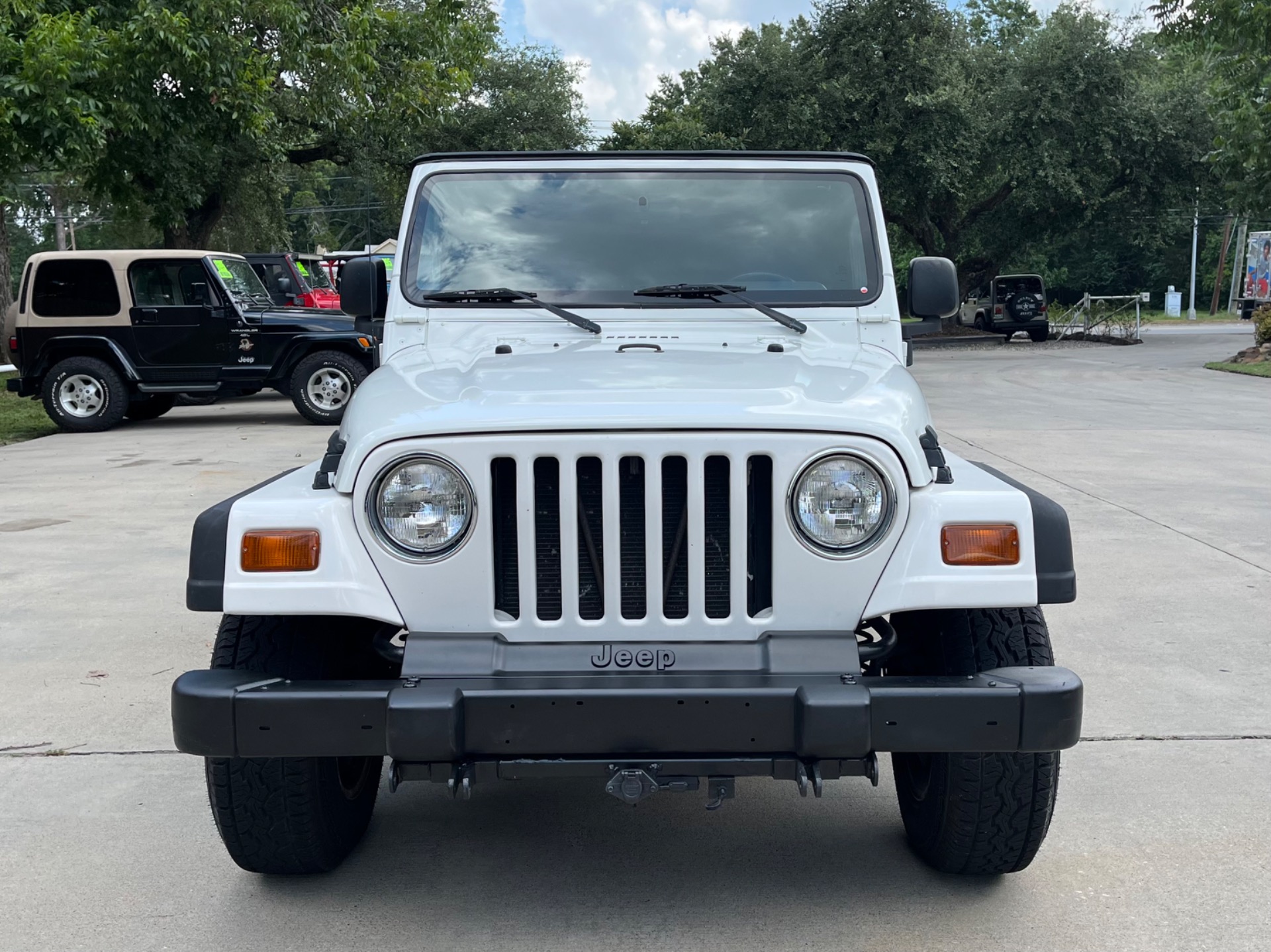Used-1999-Jeep-Wrangler-Sport