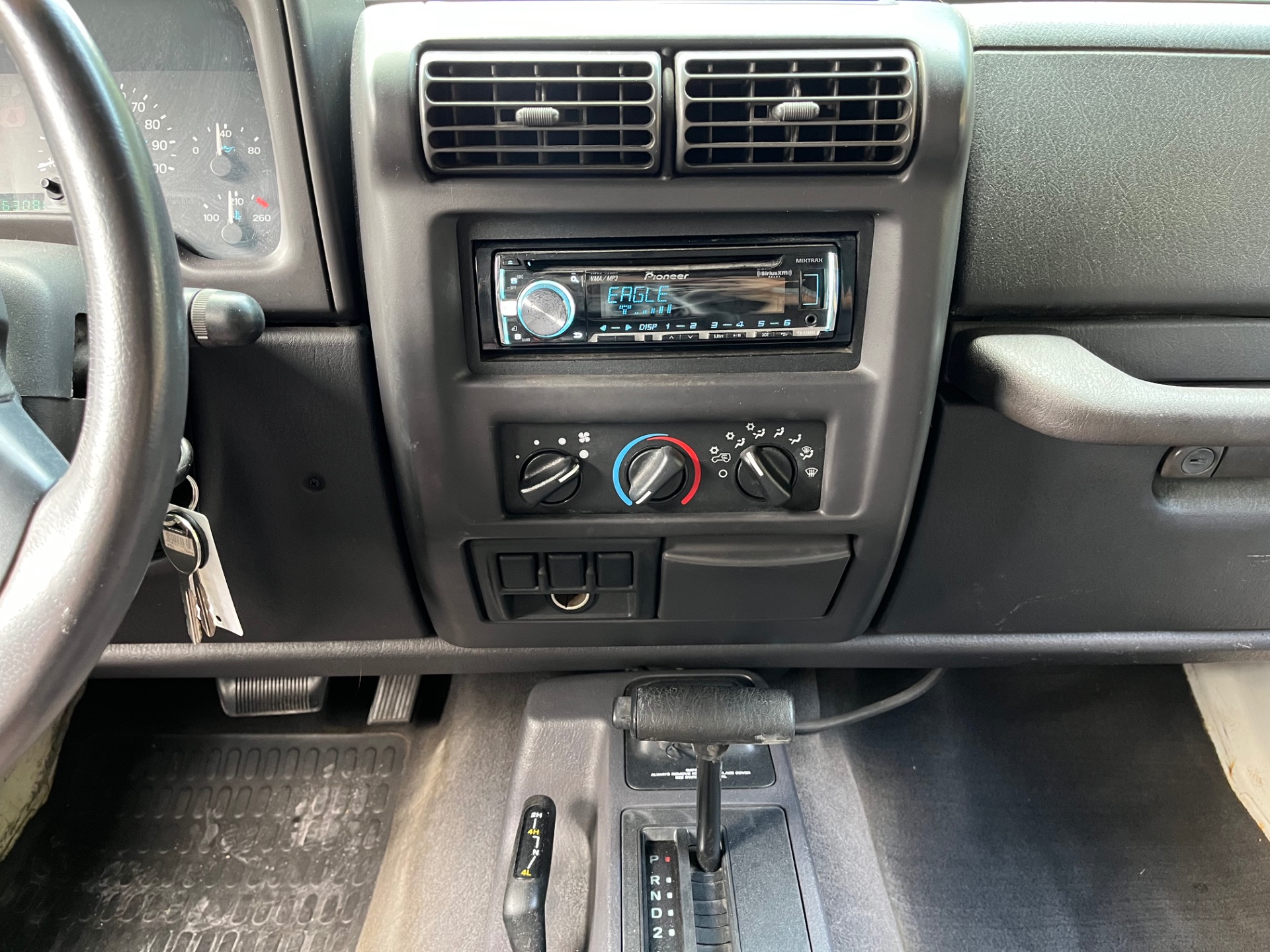 Used-1999-Jeep-Wrangler-Sport