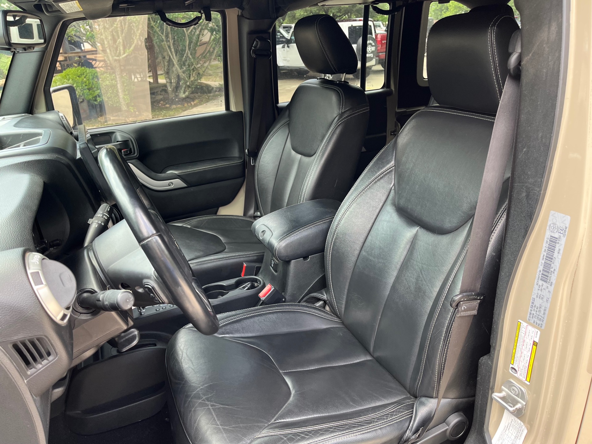 Used-2017-Jeep-Wrangler-Unlimited-Chief-Edition
