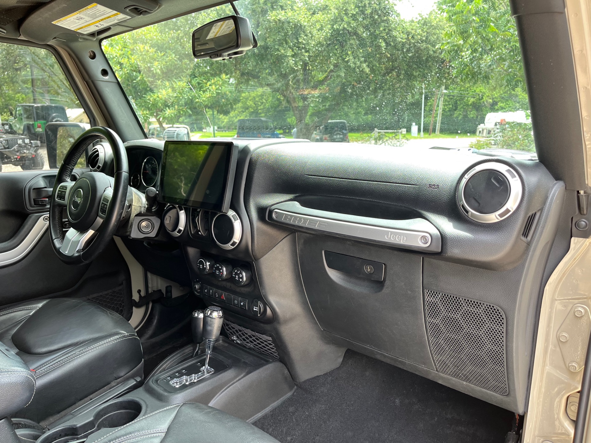 Used-2017-Jeep-Wrangler-Unlimited-Chief-Edition