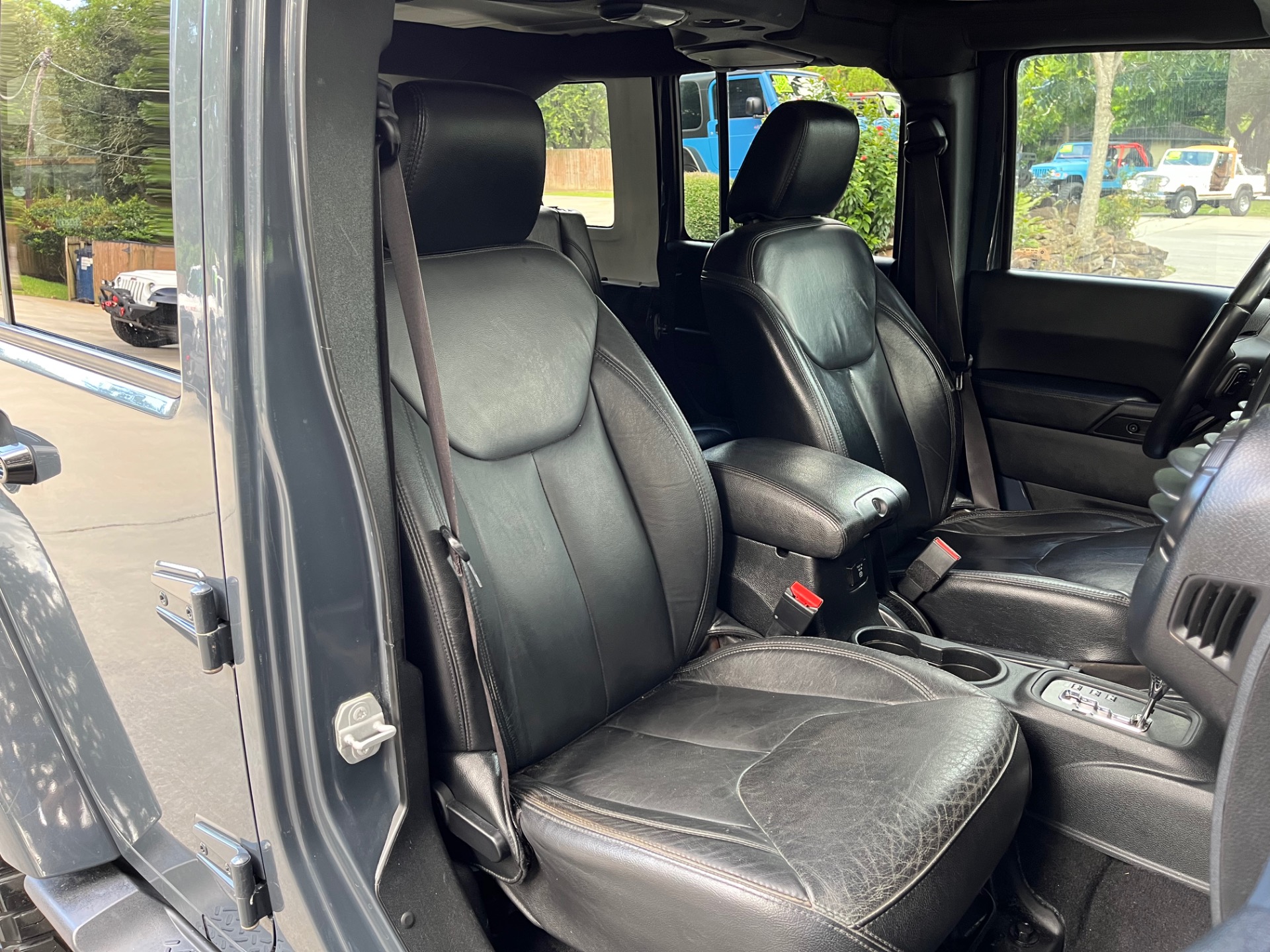 Used-2017-Jeep-Wrangler-Unlimited-Smoky-Mountain
