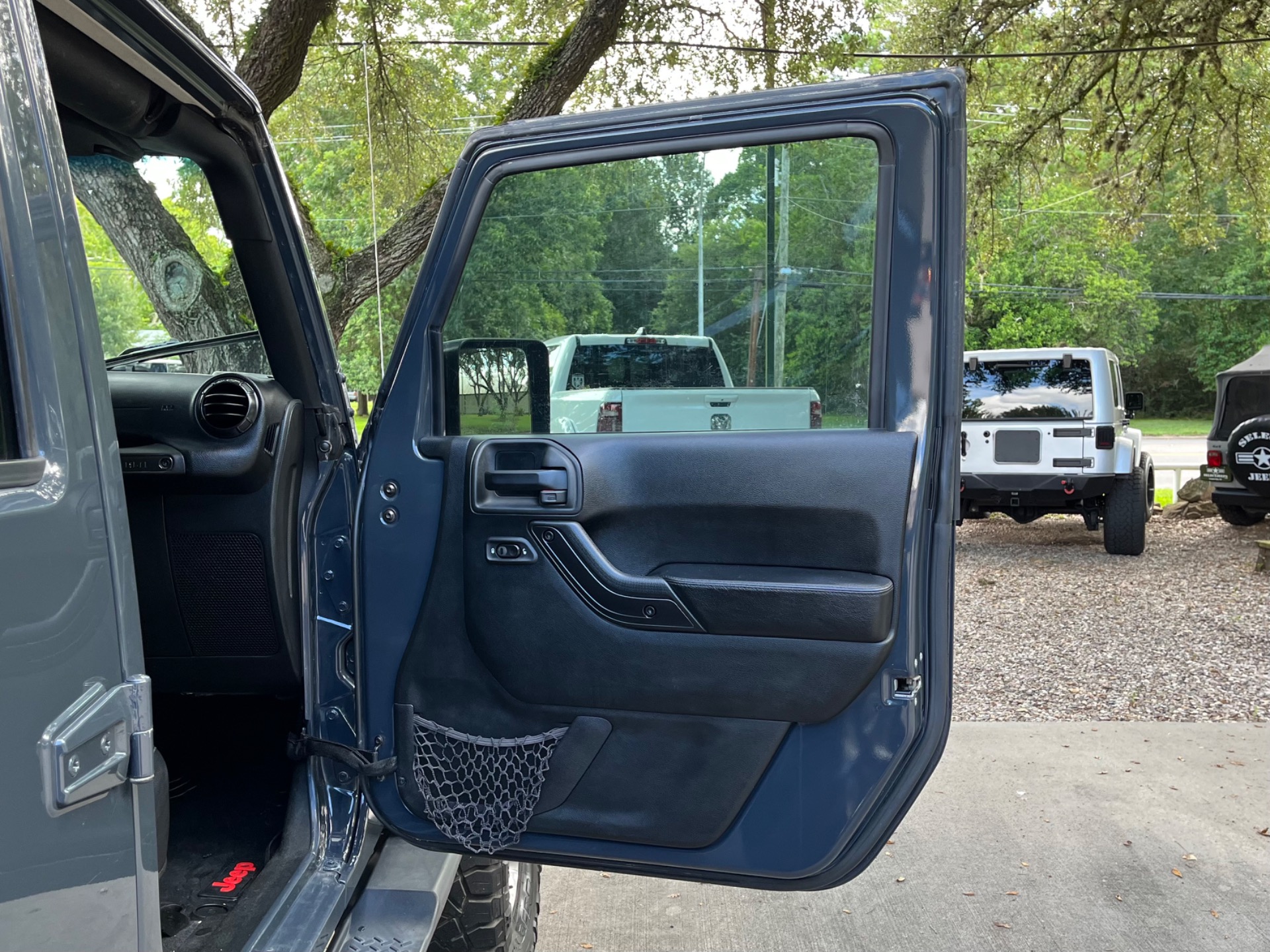 Used-2017-Jeep-Wrangler-Unlimited-Smoky-Mountain
