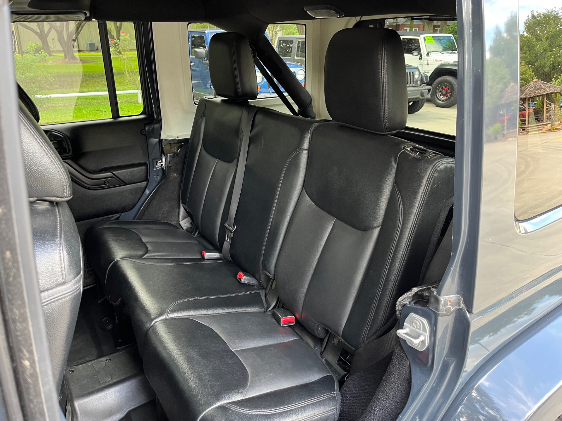 Used-2017-Jeep-Wrangler-Unlimited-Smoky-Mountain