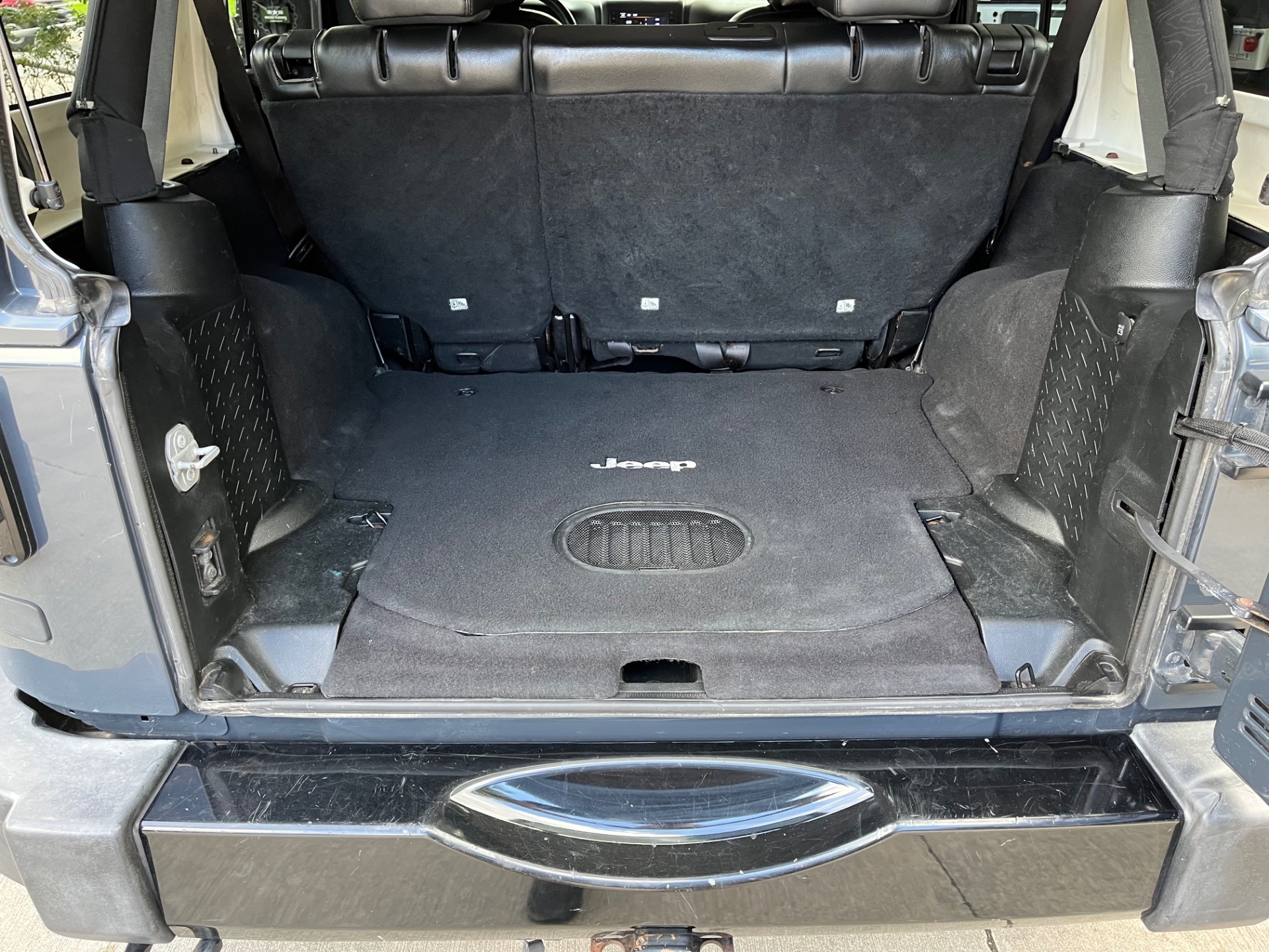 Used-2017-Jeep-Wrangler-Unlimited-Smoky-Mountain