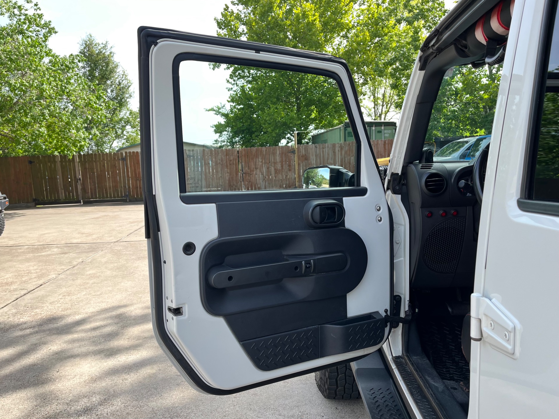Used-2008-Jeep-Wrangler-Unlimited-Rubicon