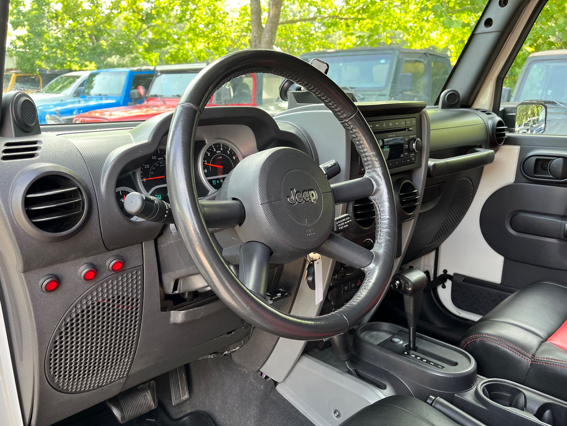 Used-2008-Jeep-Wrangler-Unlimited-Rubicon