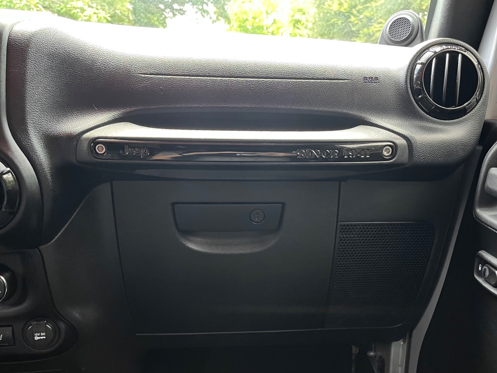Used-2012-Jeep-Wrangler-Unlimited-Sahara
