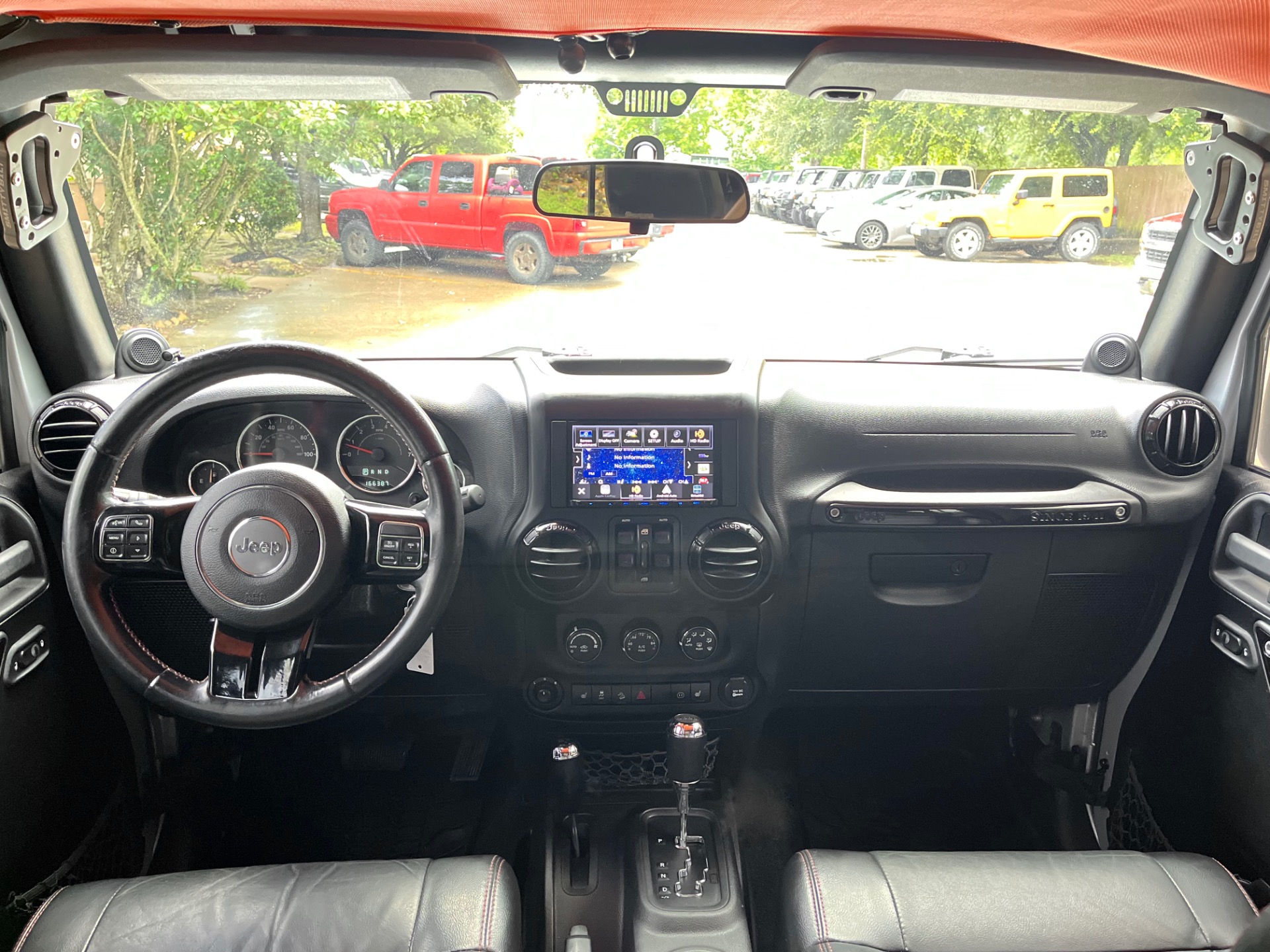 Used-2012-Jeep-Wrangler-Unlimited-Sahara