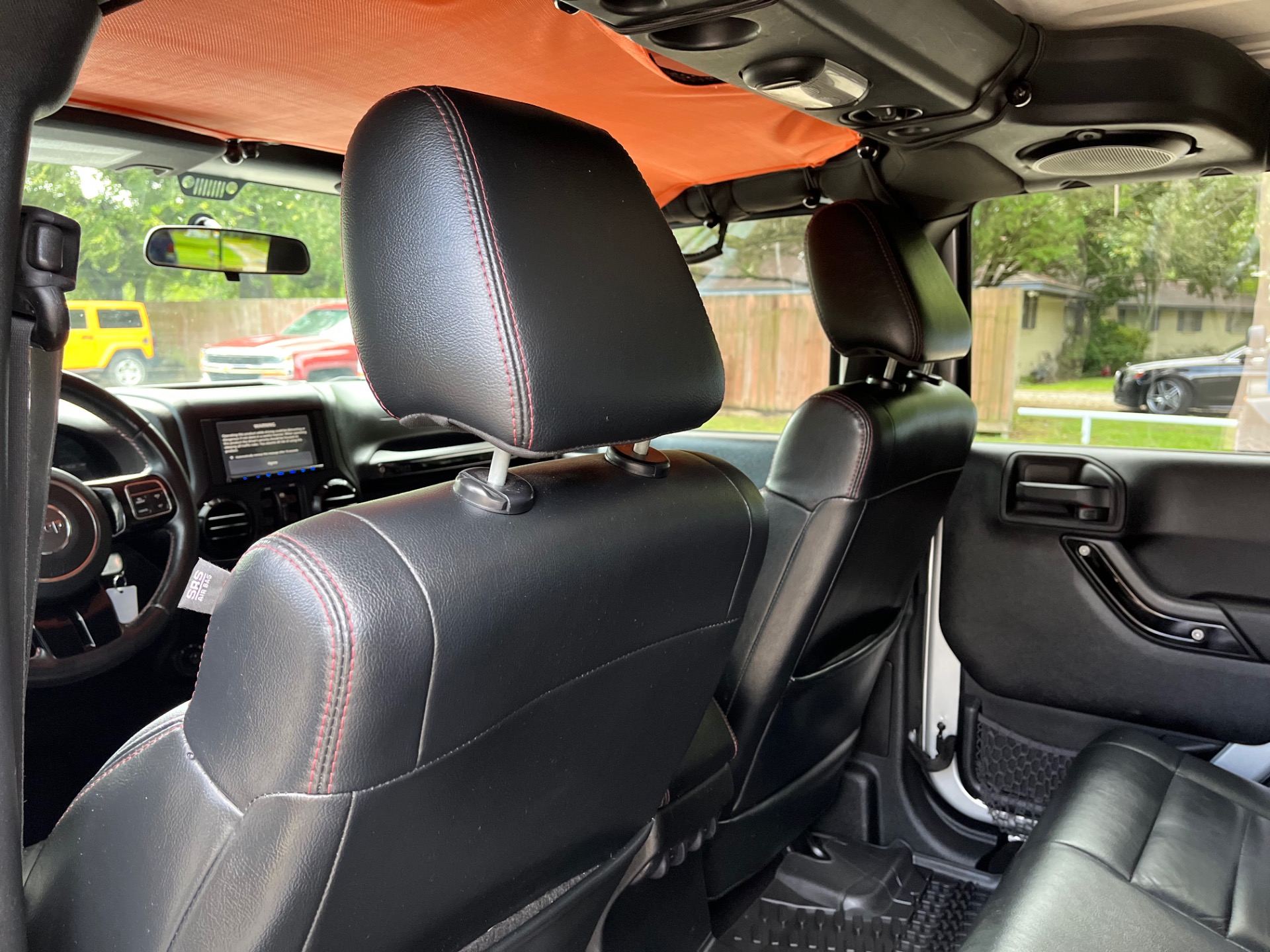 Used-2012-Jeep-Wrangler-Unlimited-Sahara