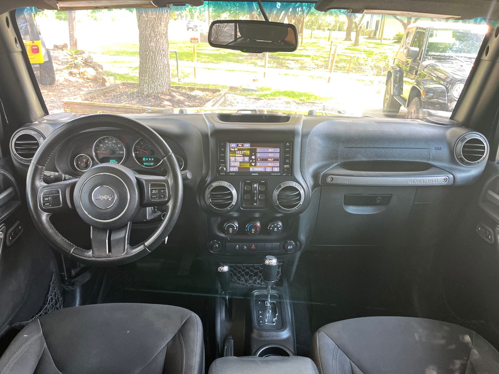 Used-2015-Jeep-Wrangler-Unlimited-Sport