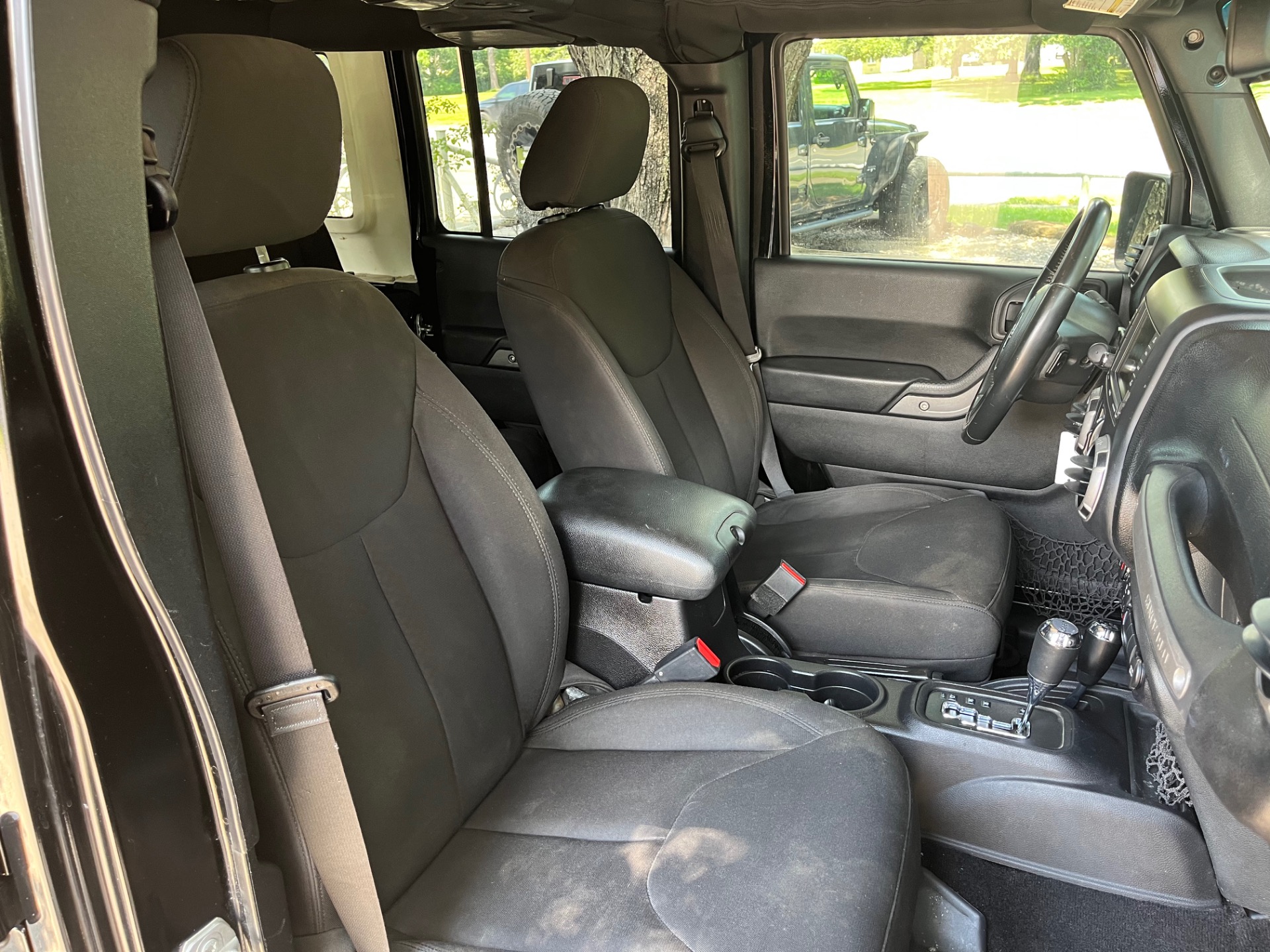 Used-2015-Jeep-Wrangler-Unlimited-Sport
