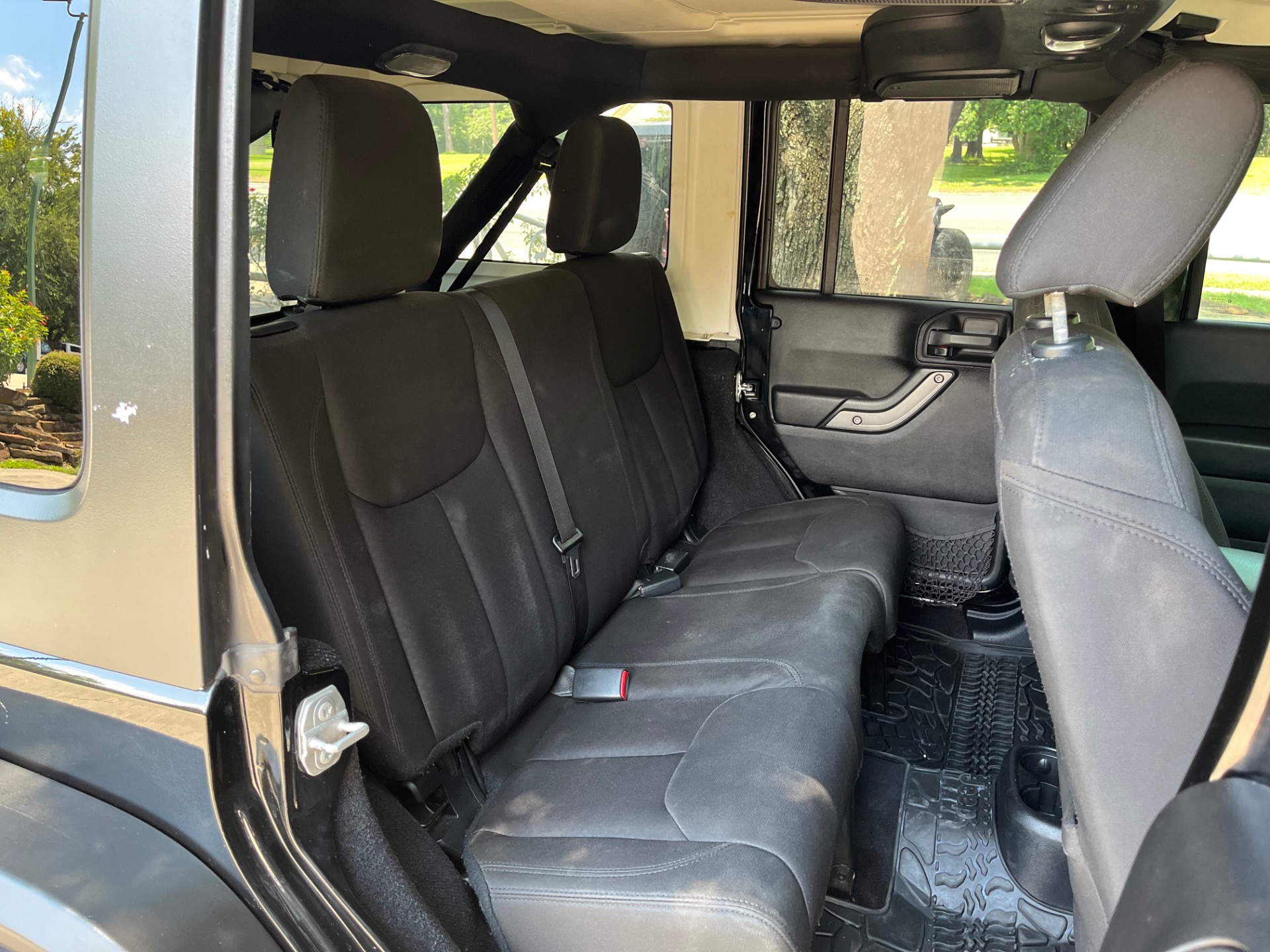 Used-2015-Jeep-Wrangler-Unlimited-Sport