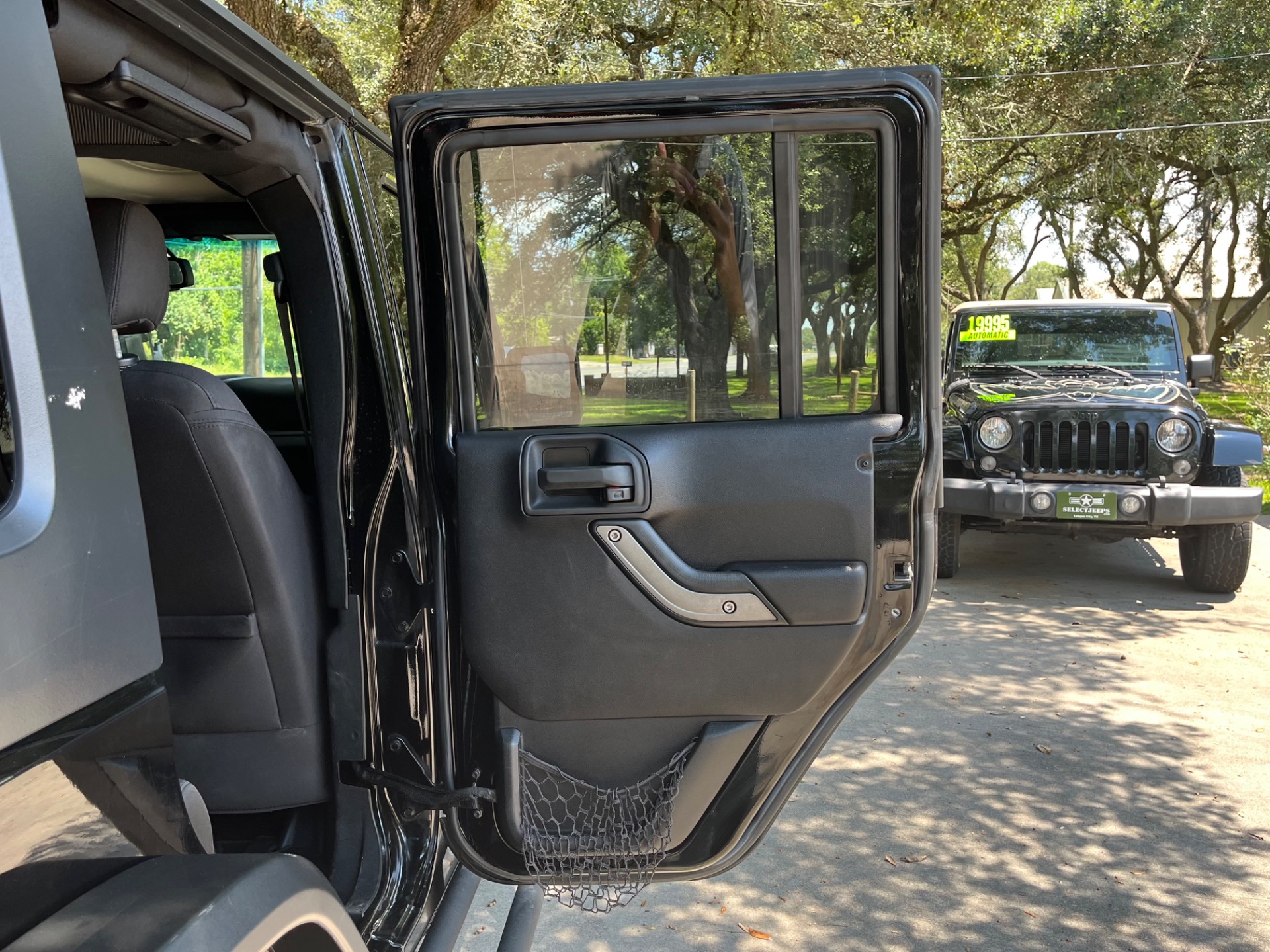 Used-2015-Jeep-Wrangler-Unlimited-Sport