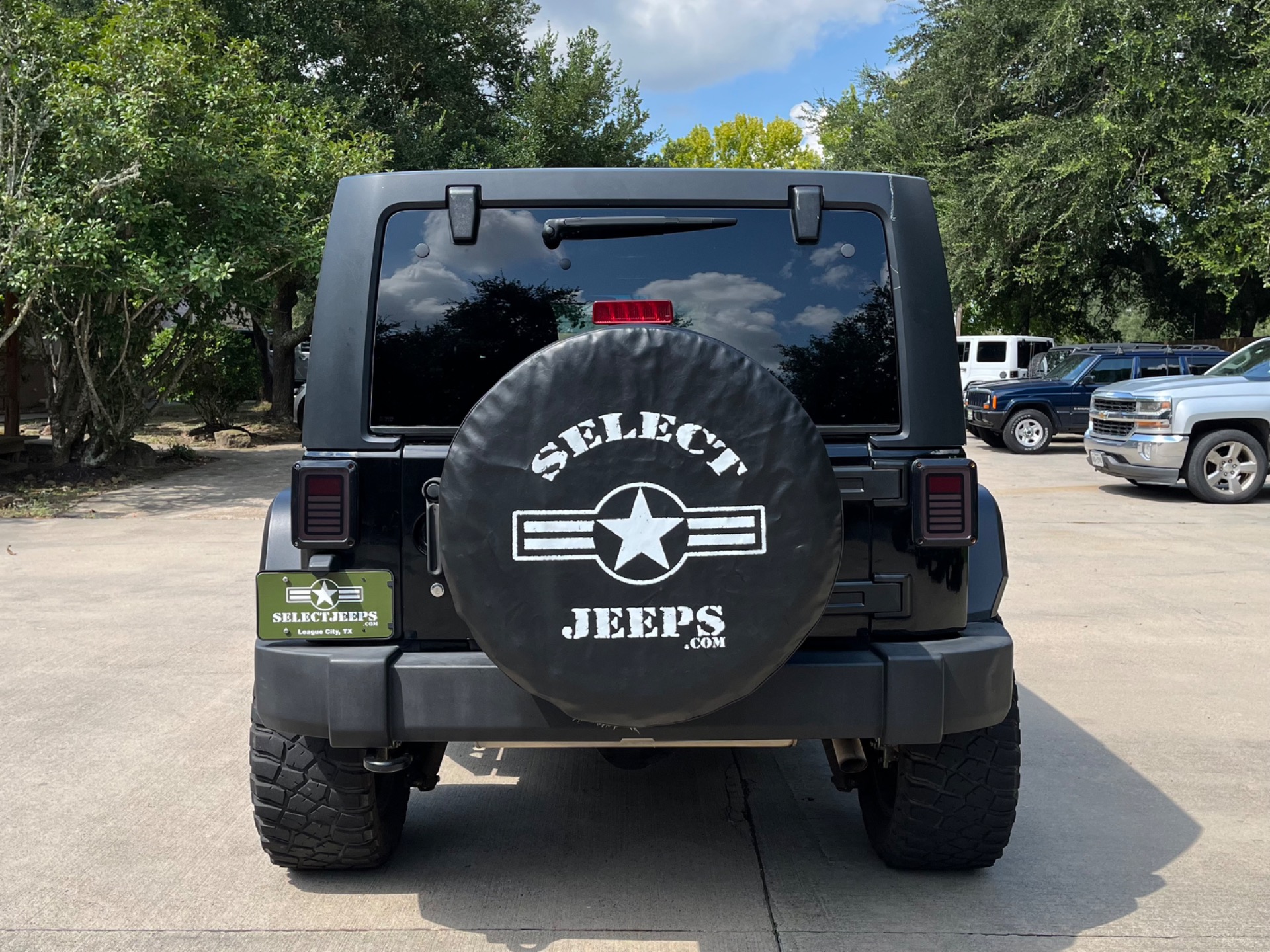 Used-2015-Jeep-Wrangler-Unlimited-Sport
