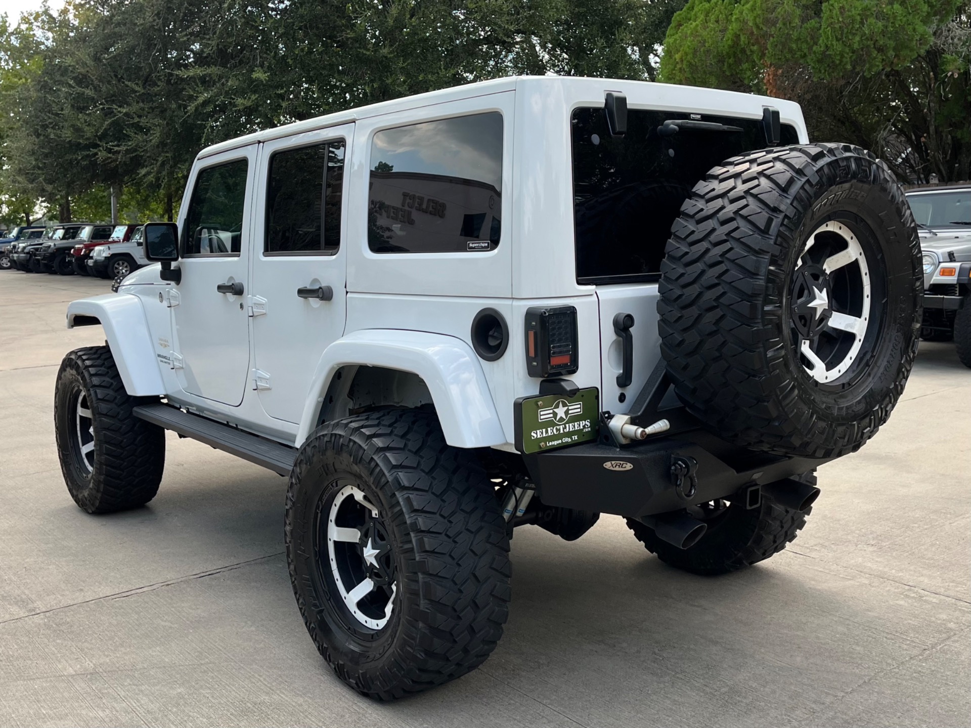 Used-2013-Jeep-Wrangler-Unlimited-Sahara