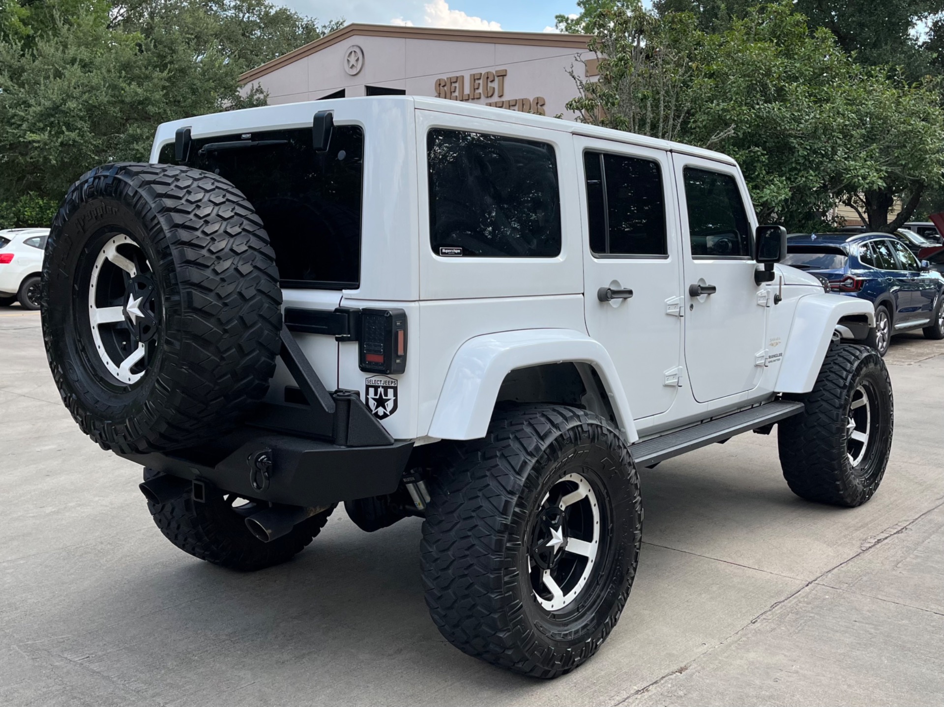 Used-2013-Jeep-Wrangler-Unlimited-Sahara