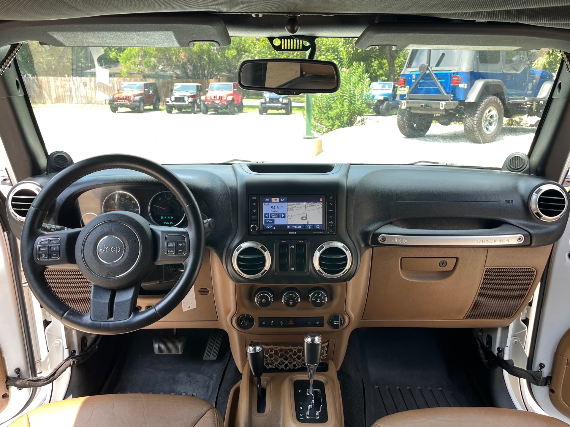 Used-2013-Jeep-Wrangler-Unlimited-Sahara