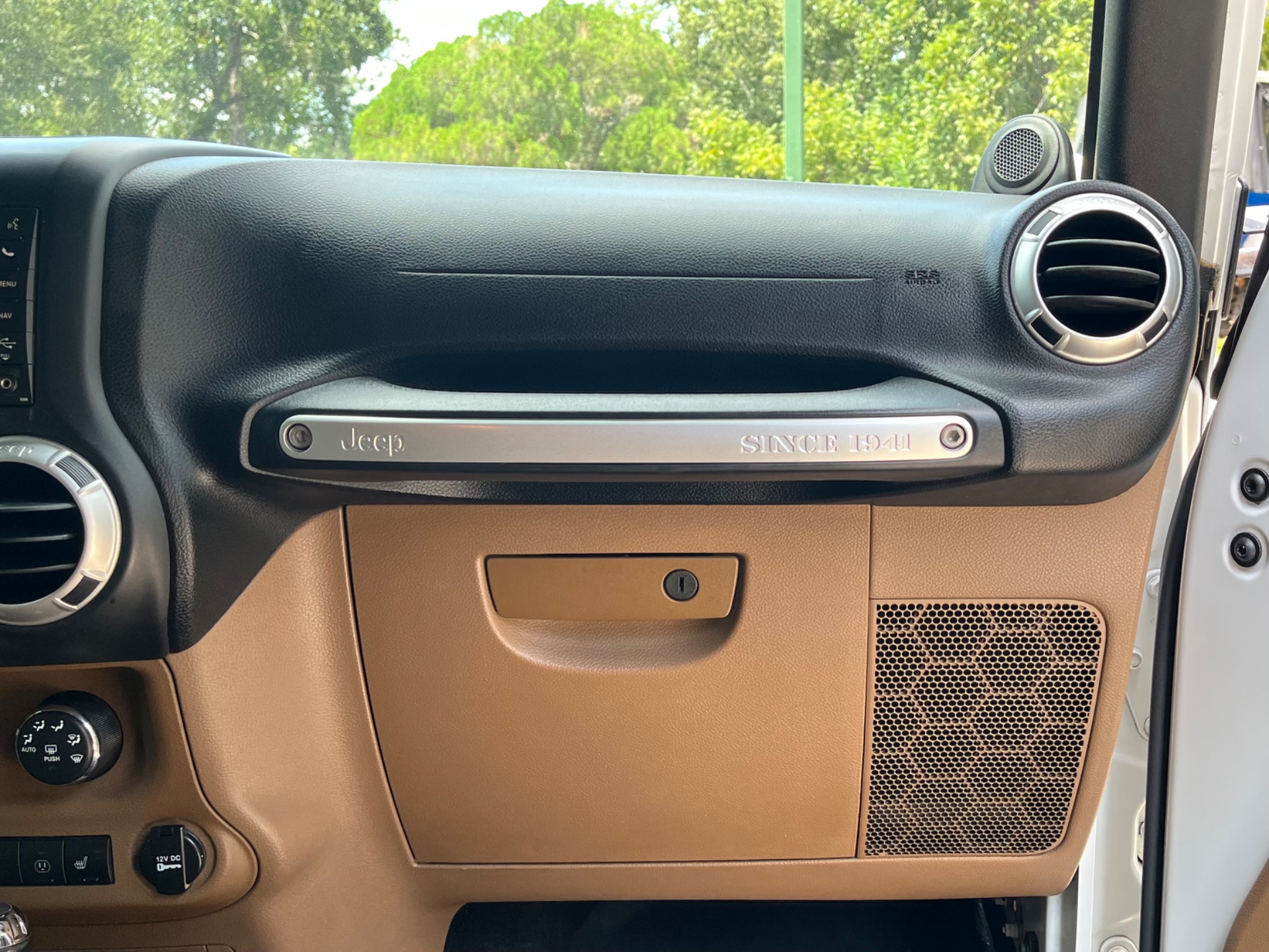Used-2013-Jeep-Wrangler-Unlimited-Sahara