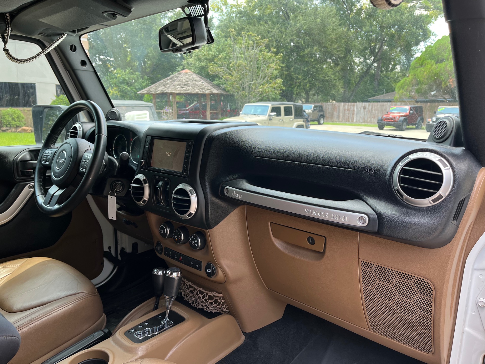 Used-2013-Jeep-Wrangler-Unlimited-Sahara