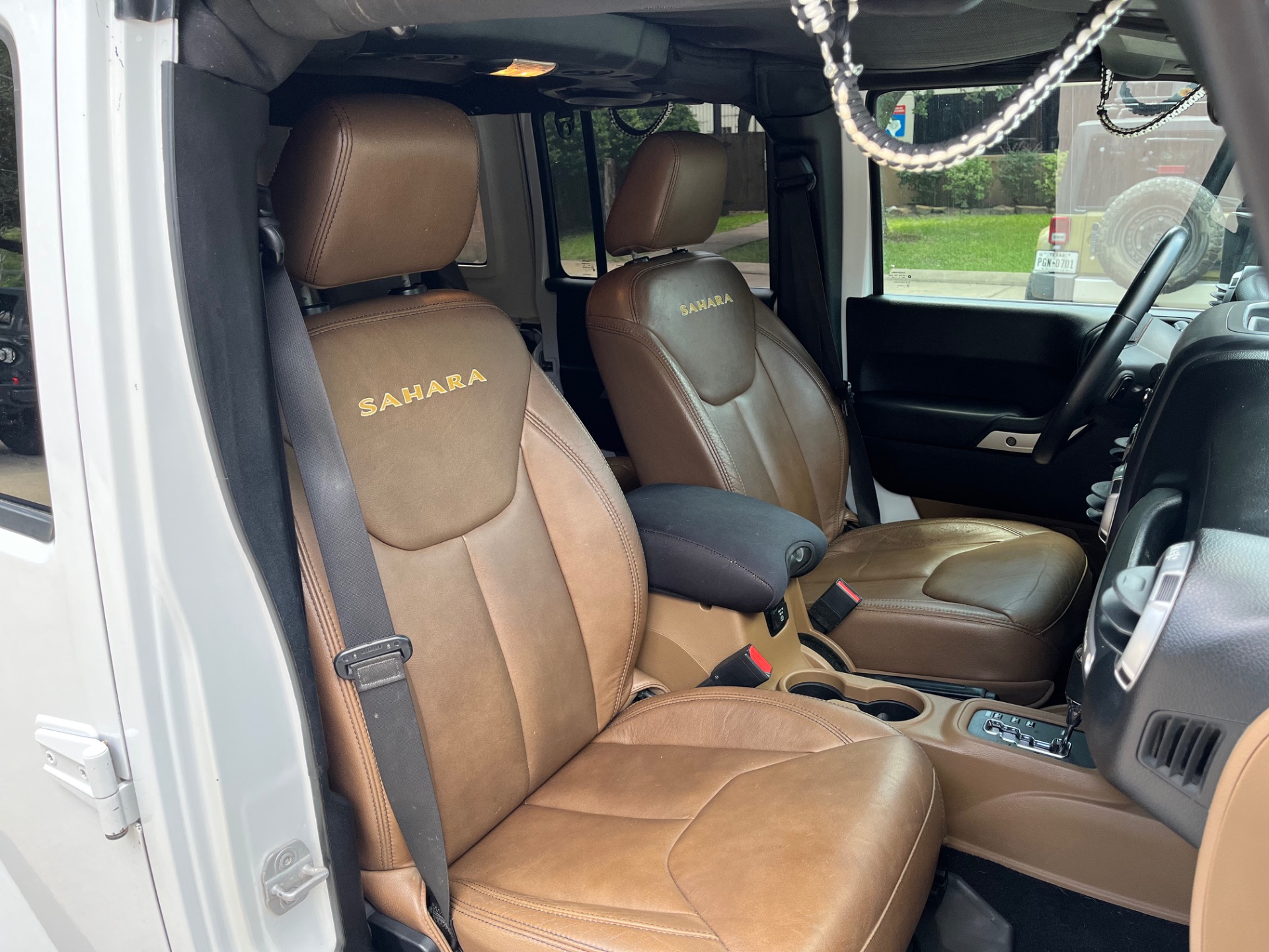 Used-2013-Jeep-Wrangler-Unlimited-Sahara