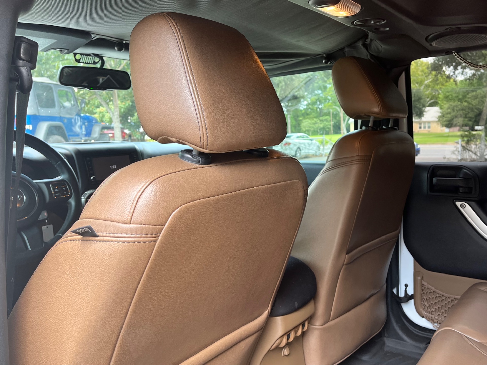 Used-2013-Jeep-Wrangler-Unlimited-Sahara
